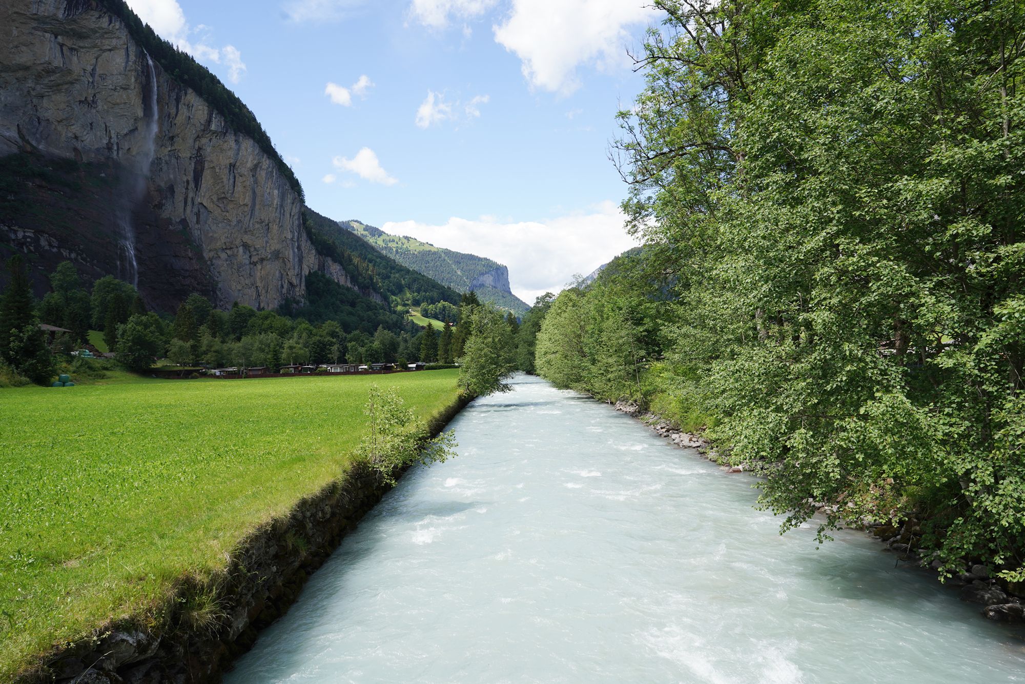 Hike Down to Lauterbrunnen (218) Hike Down to Lauterbrunnen (218)