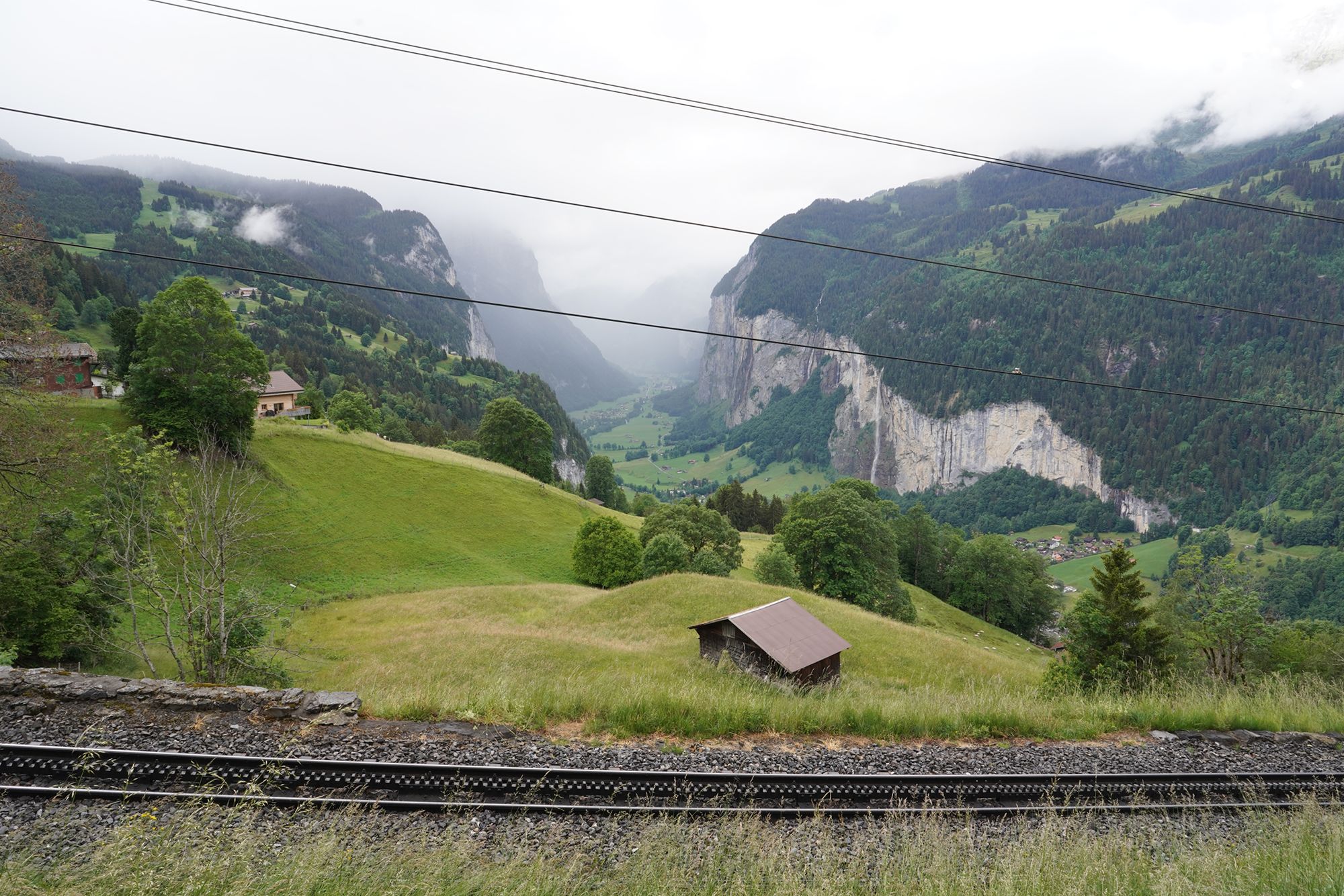 Hike Down to Lauterbrunnen (26) Hike Down to Lauterbrunnen (26)