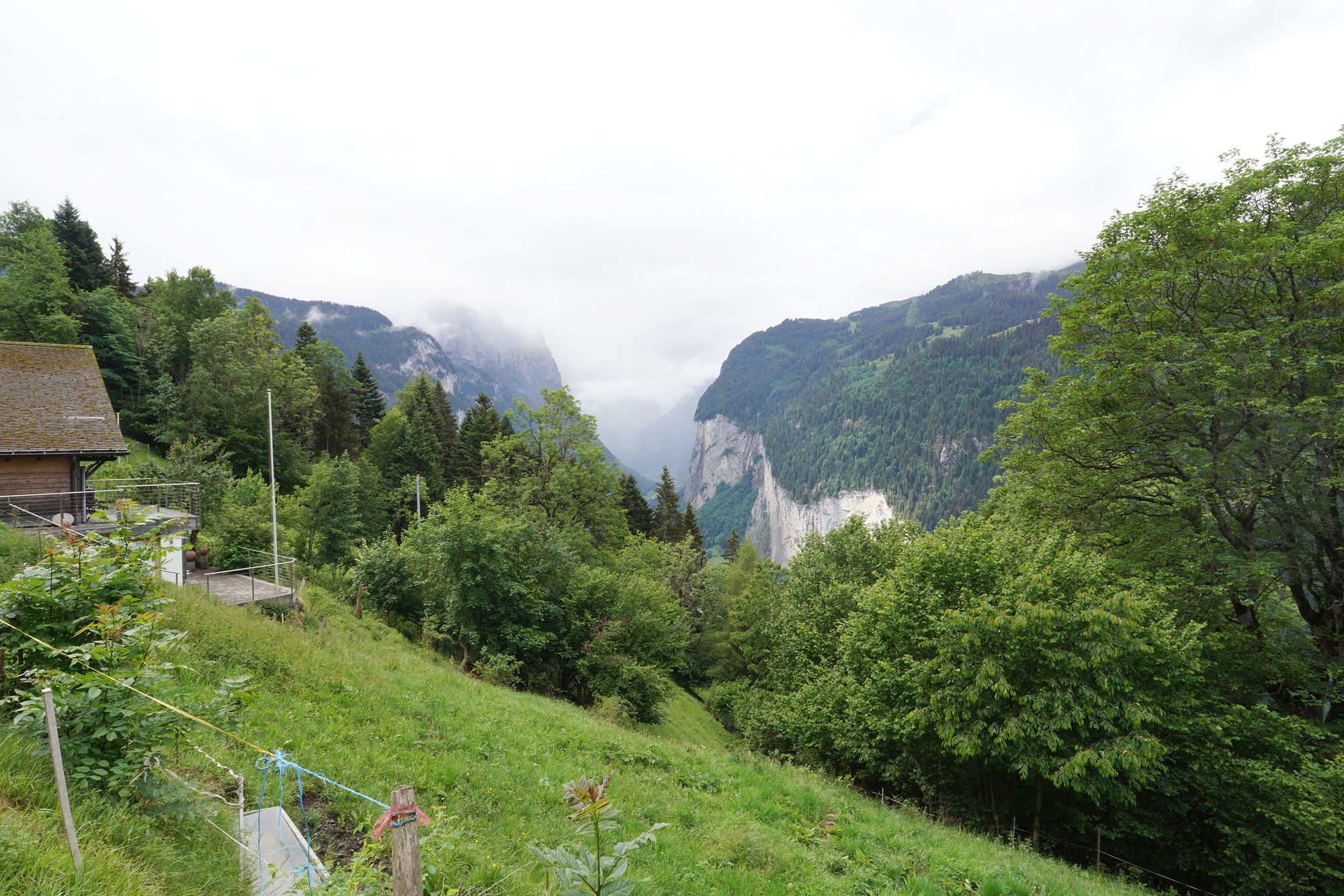 Hike Down to Lauterbrunnen (45) Hike Down to Lauterbrunnen (45)