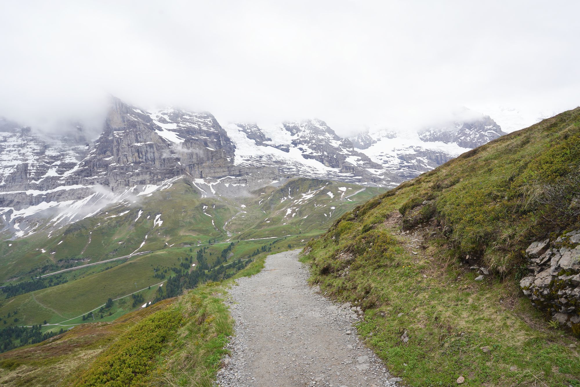 Hike Männlichen to Kleine Scheidegg (102) Hike Männlichen to Kleine Scheidegg (102)
