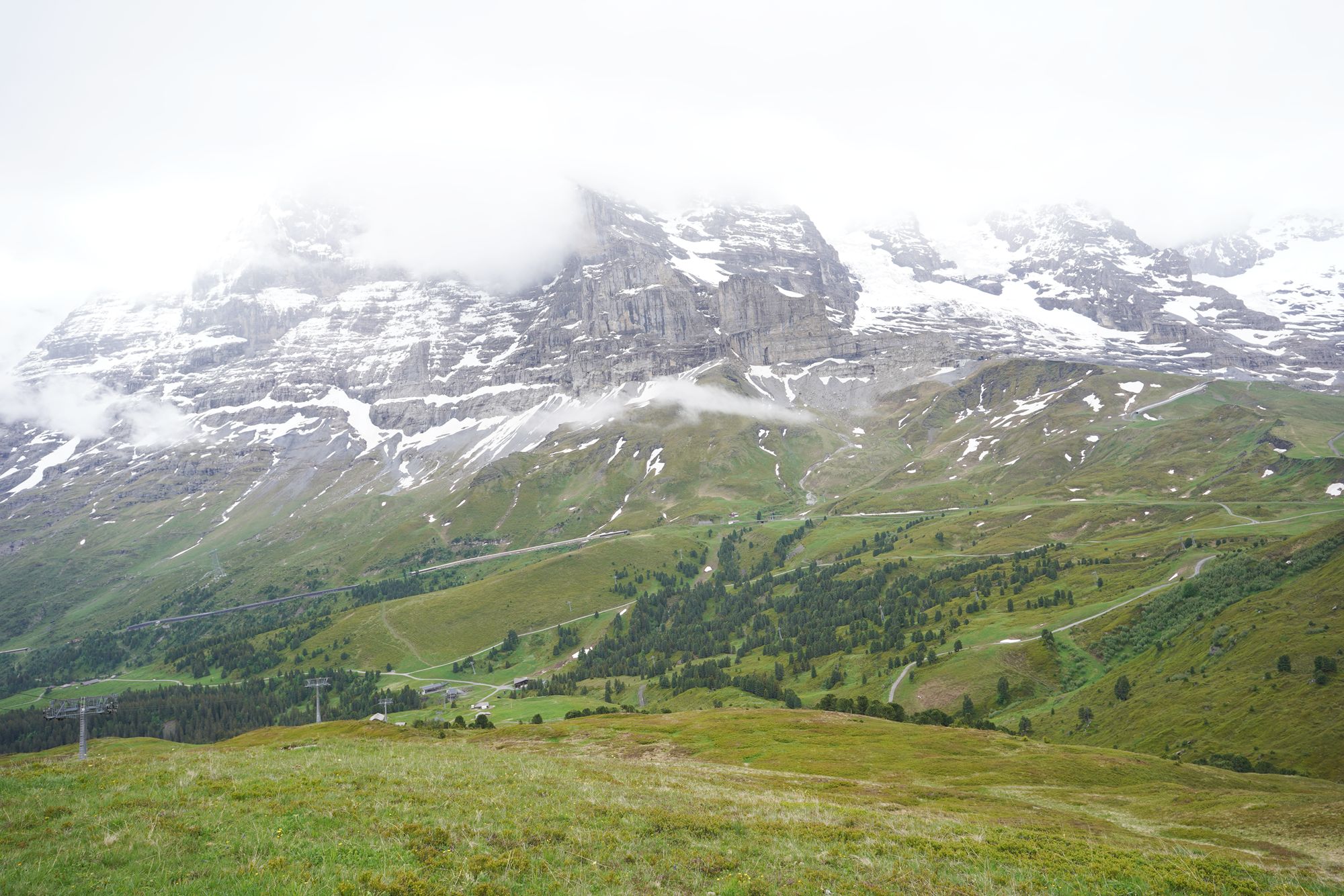 Hike Männlichen to Kleine Scheidegg (104) Hike Männlichen to Kleine Scheidegg (104)