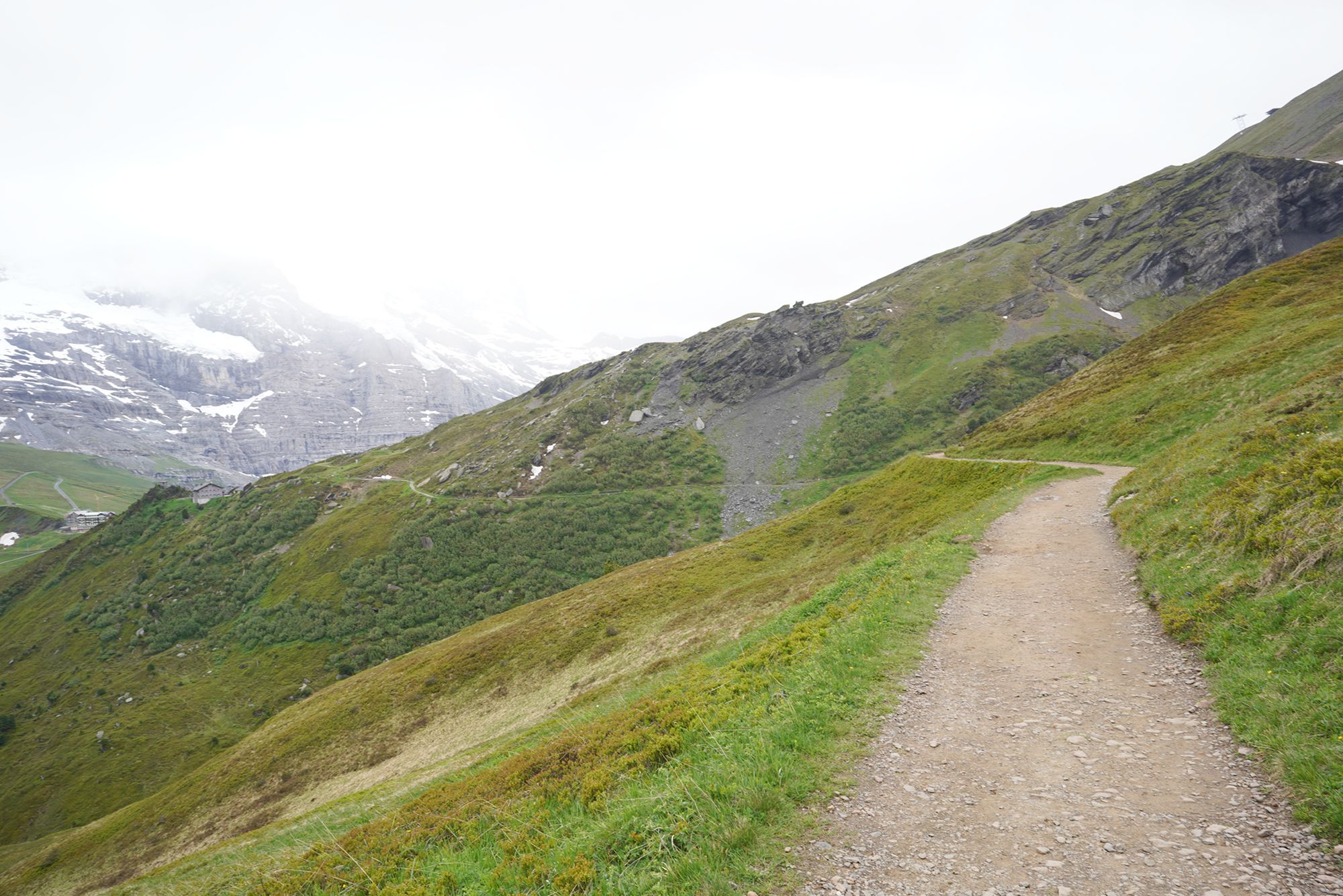 Hike Männlichen to Kleine Scheidegg (105) Hike Männlichen to Kleine Scheidegg (105)