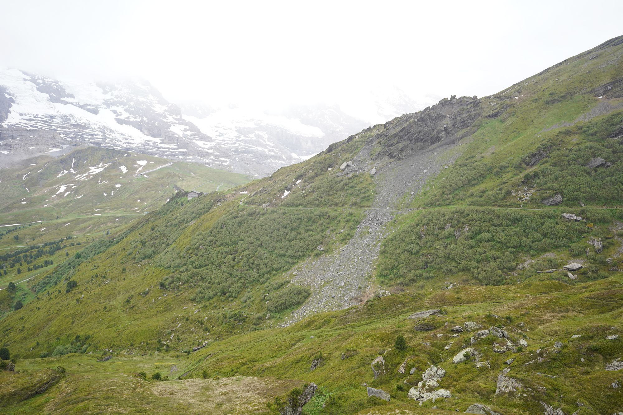Hike Männlichen to Kleine Scheidegg (107) Hike Männlichen to Kleine Scheidegg (107)