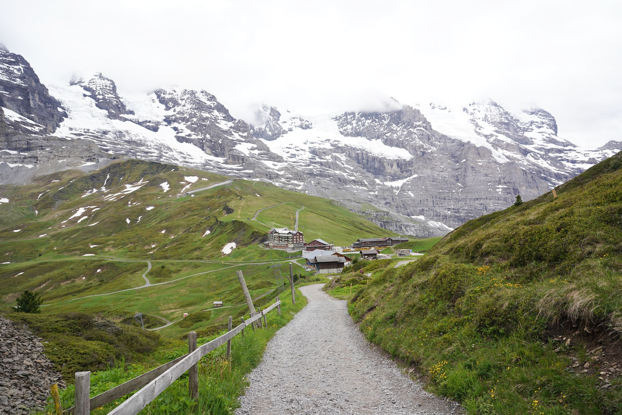 Hike Männlichen to Kleine Scheidegg (141) Hike Männlichen to Kleine Scheidegg (141)