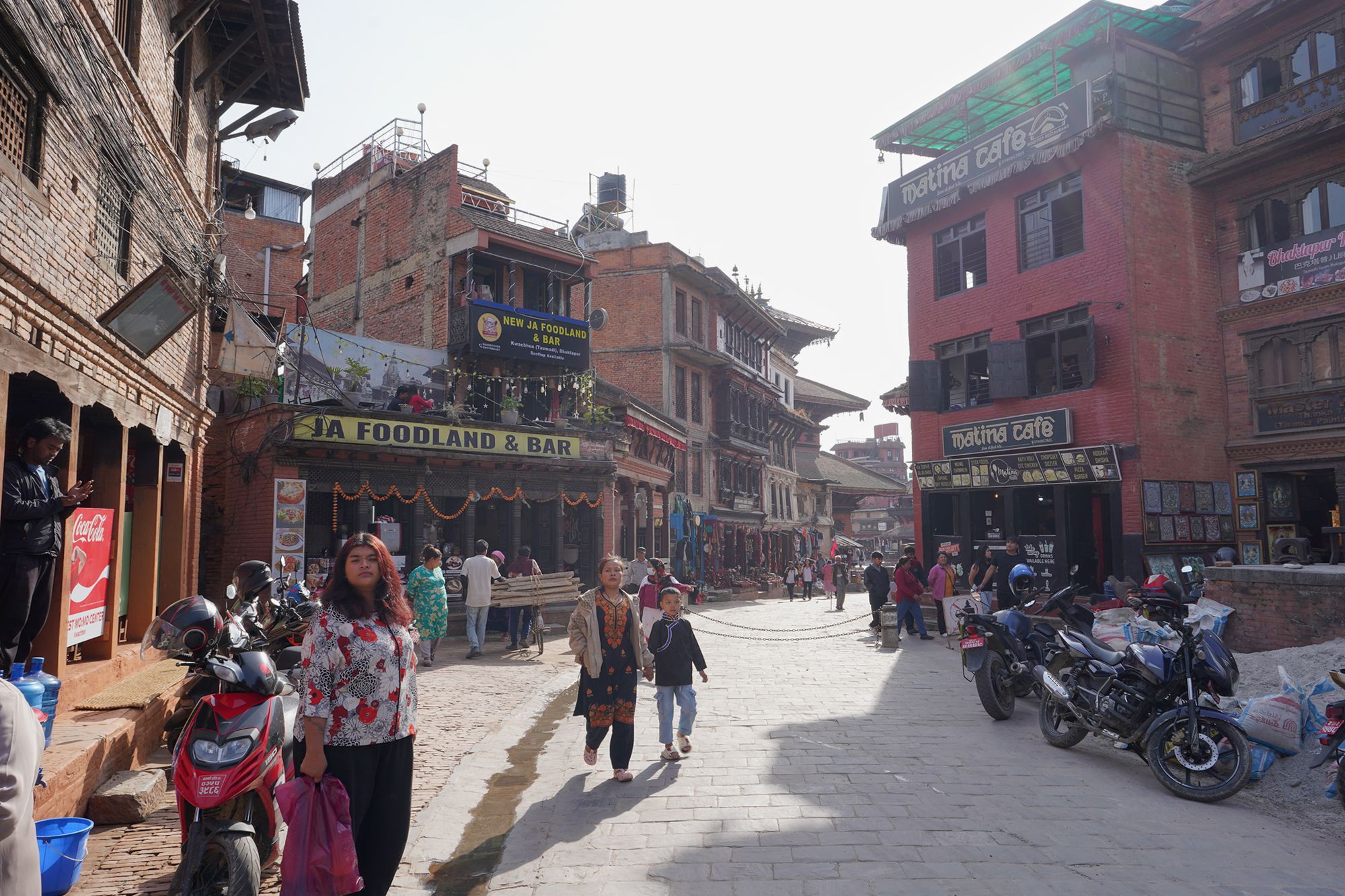 Kathmandu, Bhaktapur Durbar Square and Changu Narayan Temple (1) Kathmandu, Bhaktapur Durbar Square and Changu Narayan Temple (1)