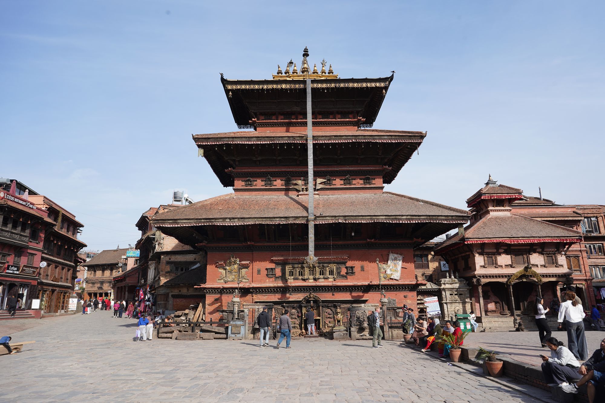 Kathmandu, Bhaktapur Durbar Square and Changu Narayan Temple (11) Kathmandu, Bhaktapur Durbar Square and Changu Narayan Temple (11)