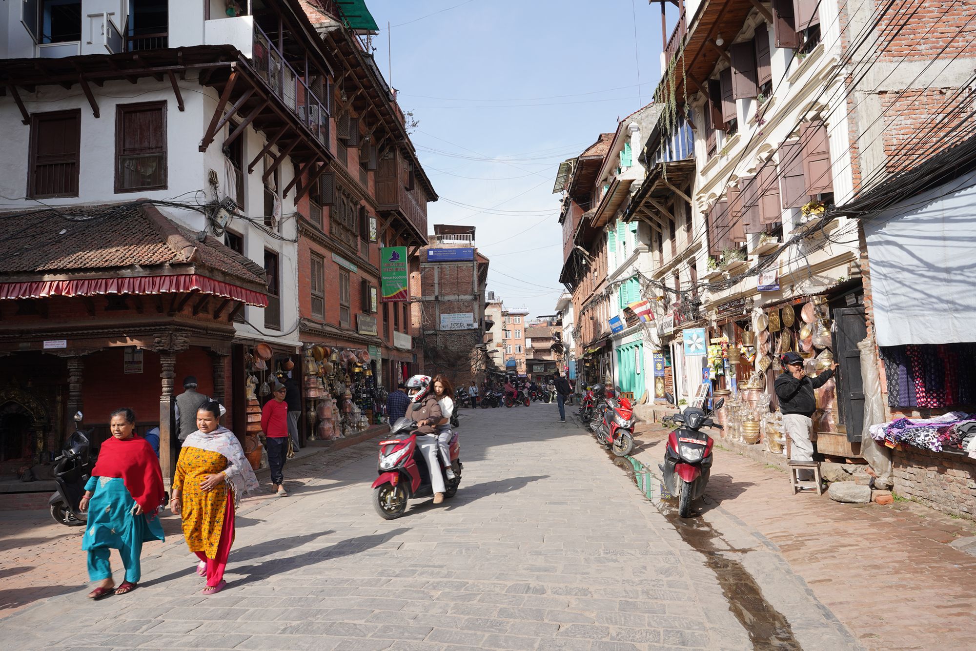Kathmandu, Bhaktapur Durbar Square and Changu Narayan Temple (3) Kathmandu, Bhaktapur Durbar Square and Changu Narayan Temple (3)