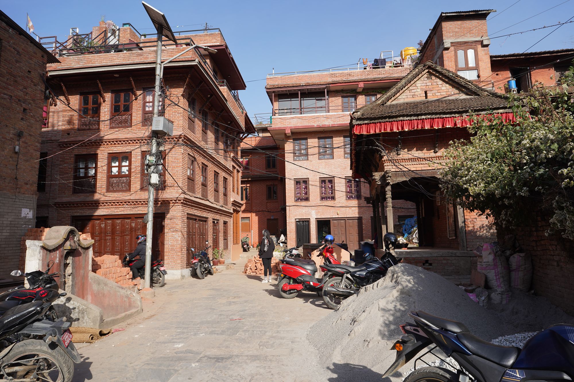 Kathmandu, Bhaktapur Durbar Square and Changu Narayan Temple (47) Kathmandu, Bhaktapur Durbar Square and Changu Narayan Temple (47)