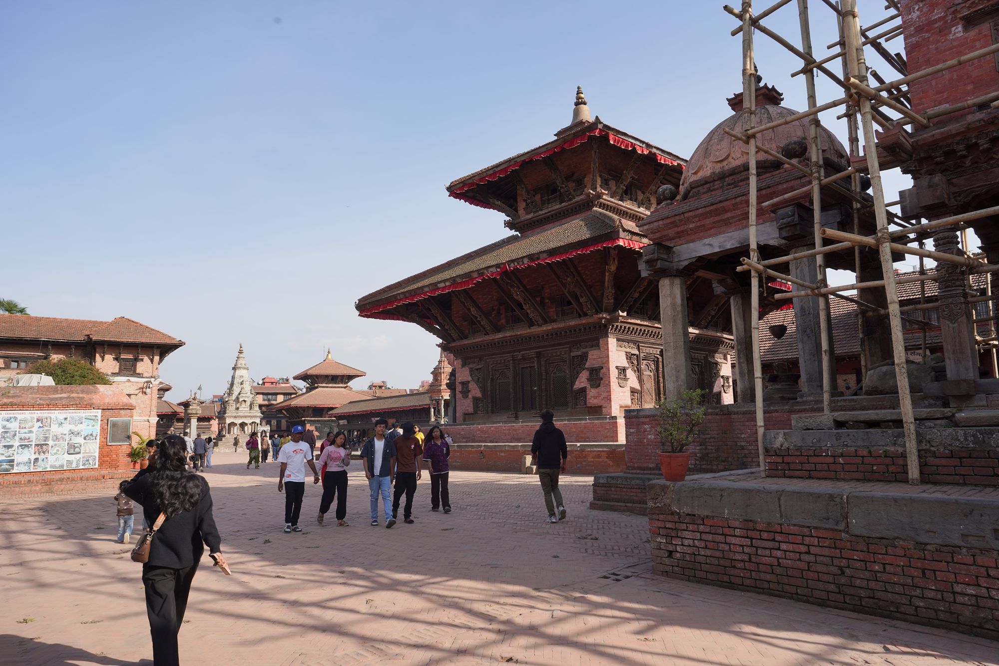 Kathmandu, Bhaktapur Durbar Square and Changu Narayan Temple (50) Kathmandu, Bhaktapur Durbar Square and Changu Narayan Temple (50)
