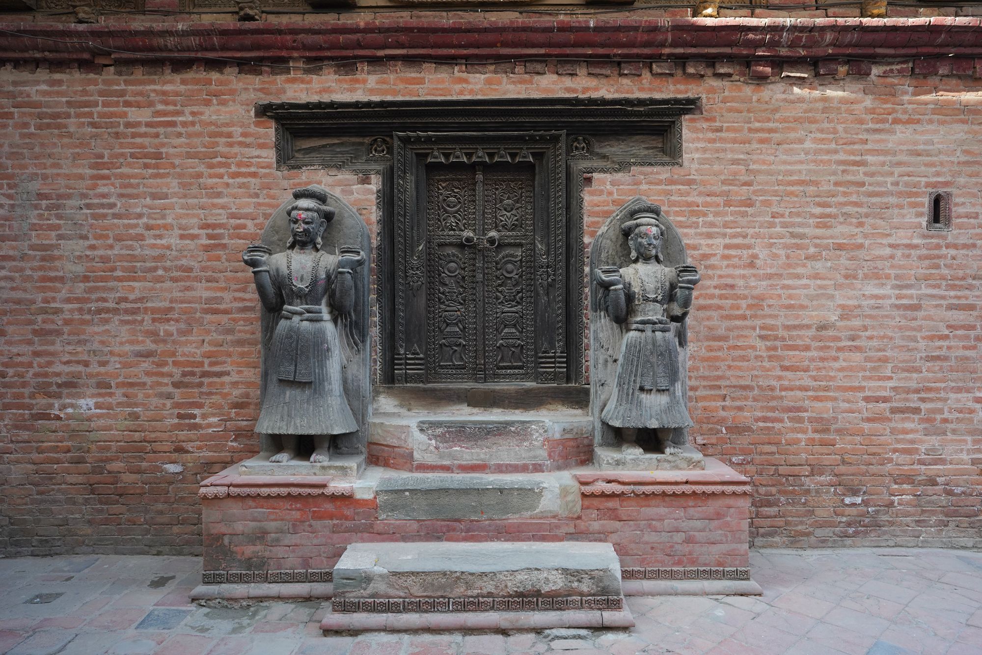 Kathmandu, Bhaktapur Durbar Square and Changu Narayan Temple (70) Kathmandu, Bhaktapur Durbar Square and Changu Narayan Temple (70)
