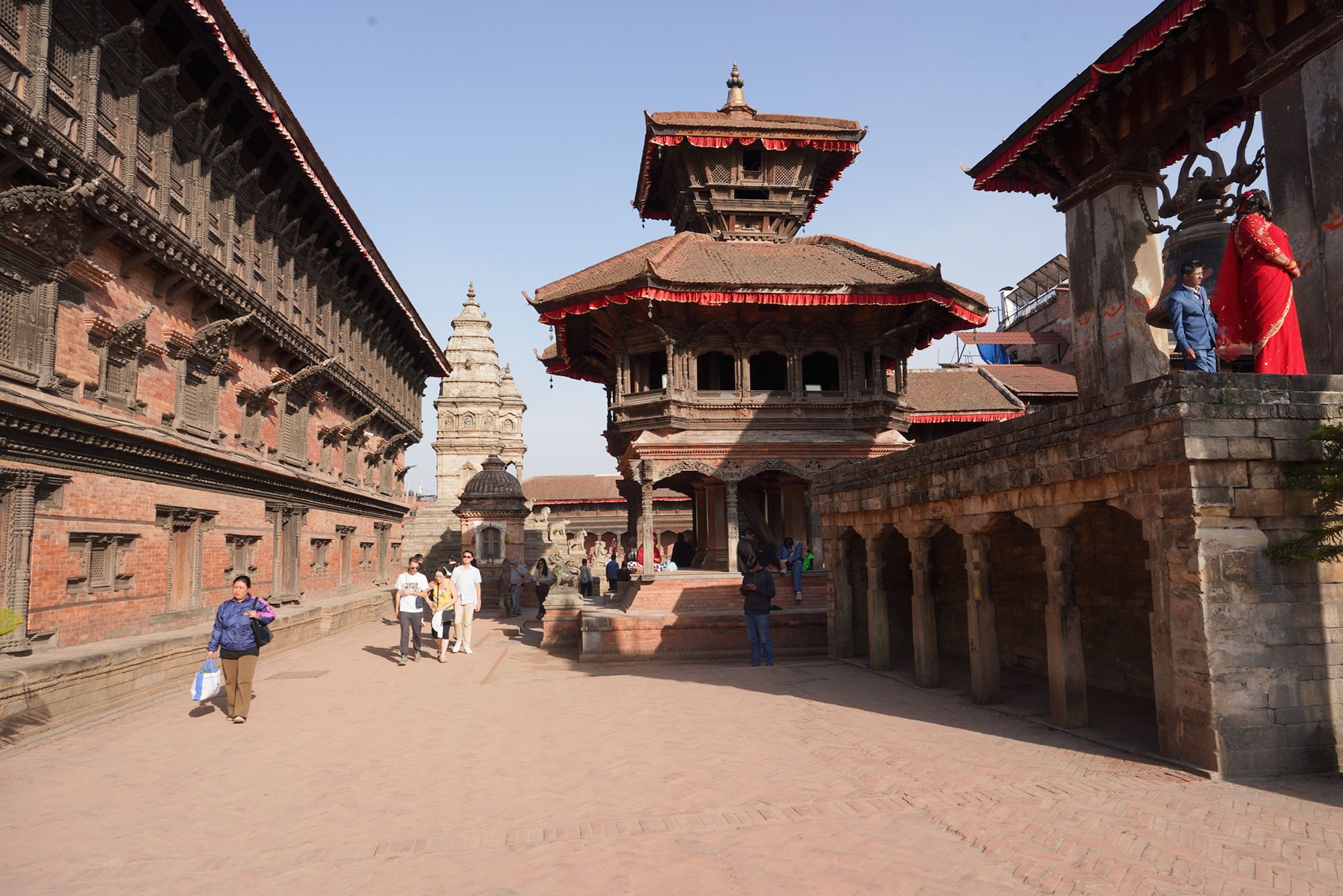 Kathmandu, Bhaktapur Durbar Square and Changu Narayan Temple (73) Kathmandu, Bhaktapur Durbar Square and Changu Narayan Temple (73)