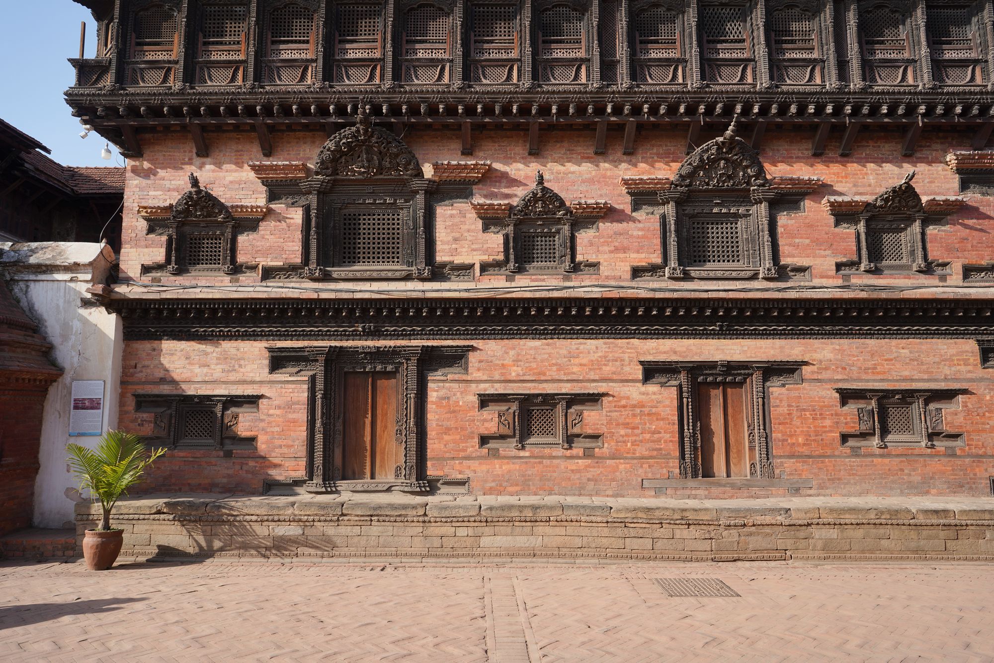 Kathmandu, Bhaktapur Durbar Square and Changu Narayan Temple (74) Kathmandu, Bhaktapur Durbar Square and Changu Narayan Temple (74)