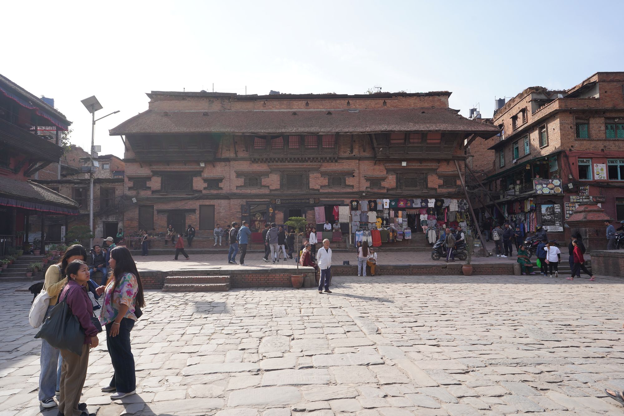 Kathmandu, Bhaktapur Durbar Square and Changu Narayan Temple (9) Kathmandu, Bhaktapur Durbar Square and Changu Narayan Temple (9)
