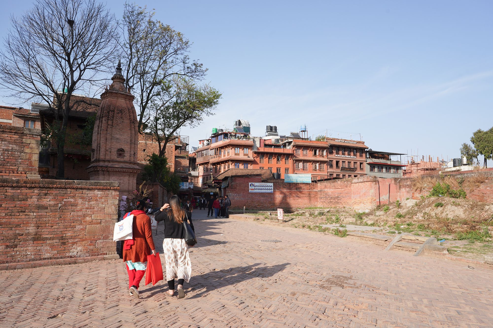 Kathmandu, Bhaktapur Durbar Square and Changu Narayan Temple (98) Kathmandu, Bhaktapur Durbar Square and Changu Narayan Temple (98)