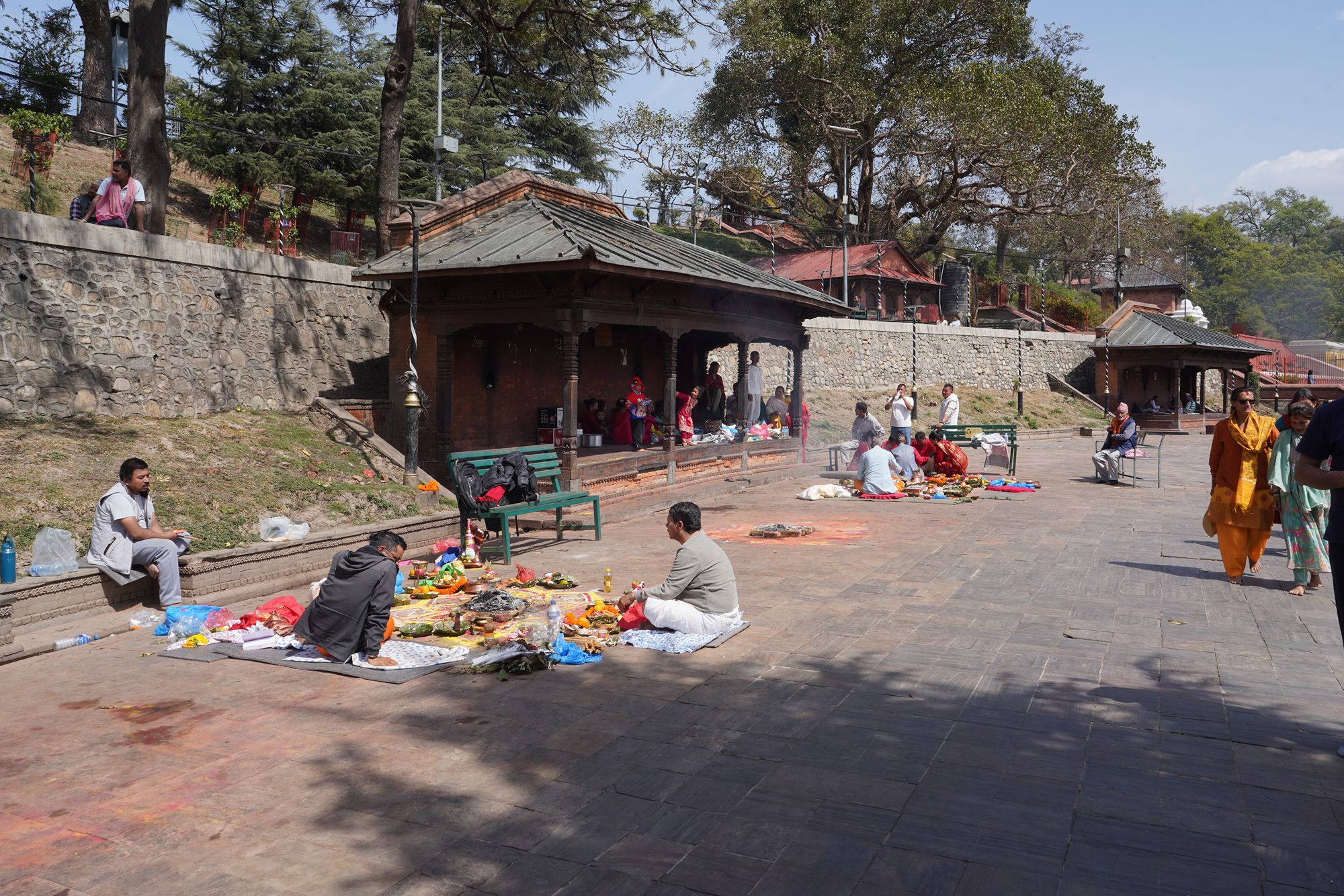 Kathmandu Pashupatinath Temple and Buddha Stupa (46) Kathmandu Pashupatinath Temple and Buddha Stupa (46)