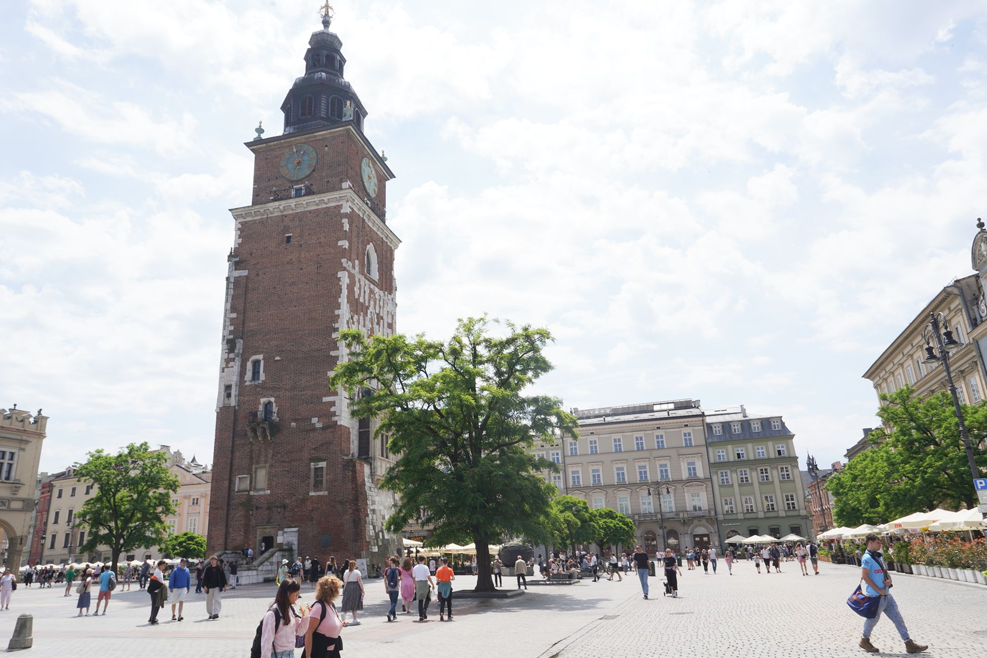 Krakow Walk II (2) Krakow Walk II (2)