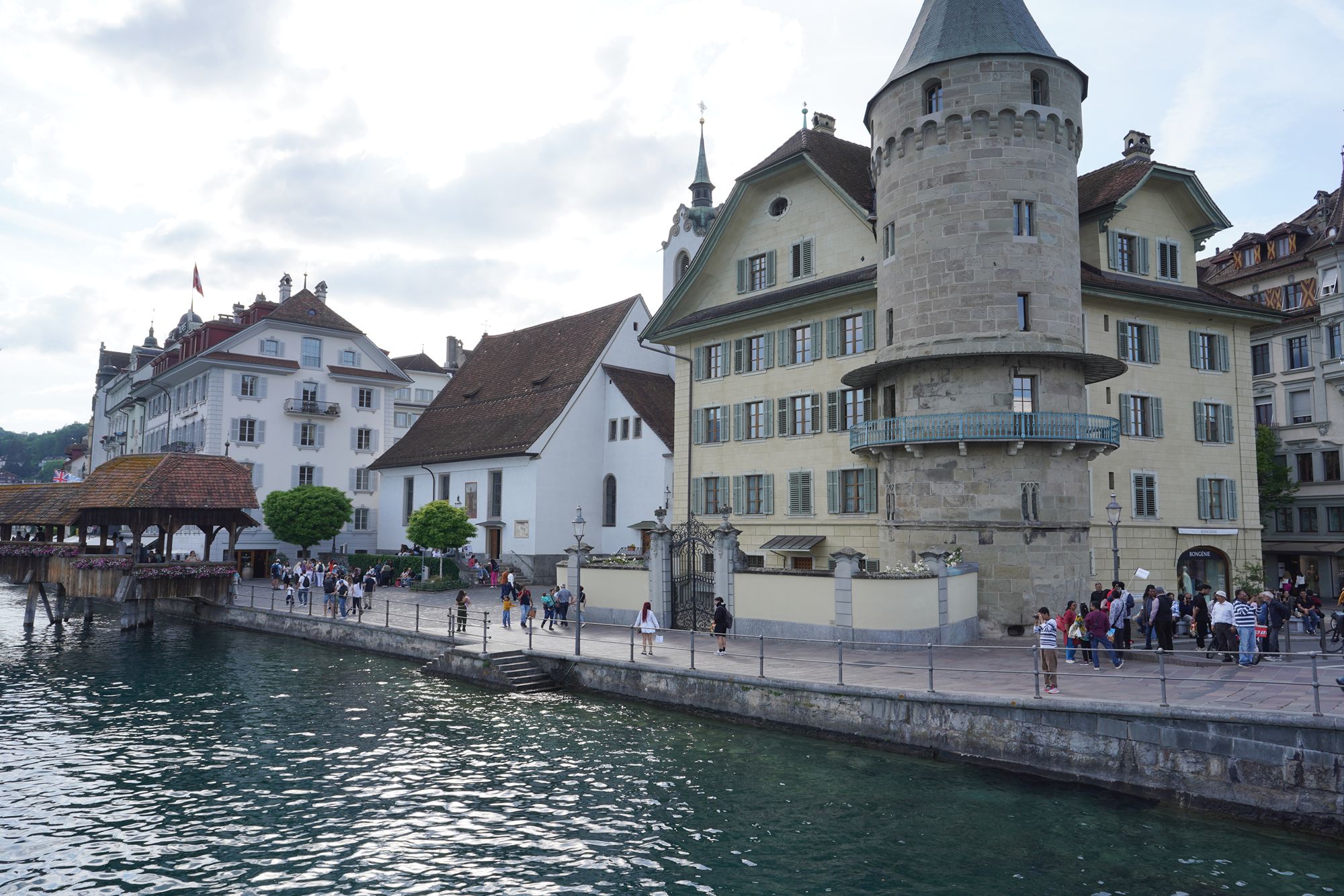 Lucerne Walk (156) Lucerne Walk (156)