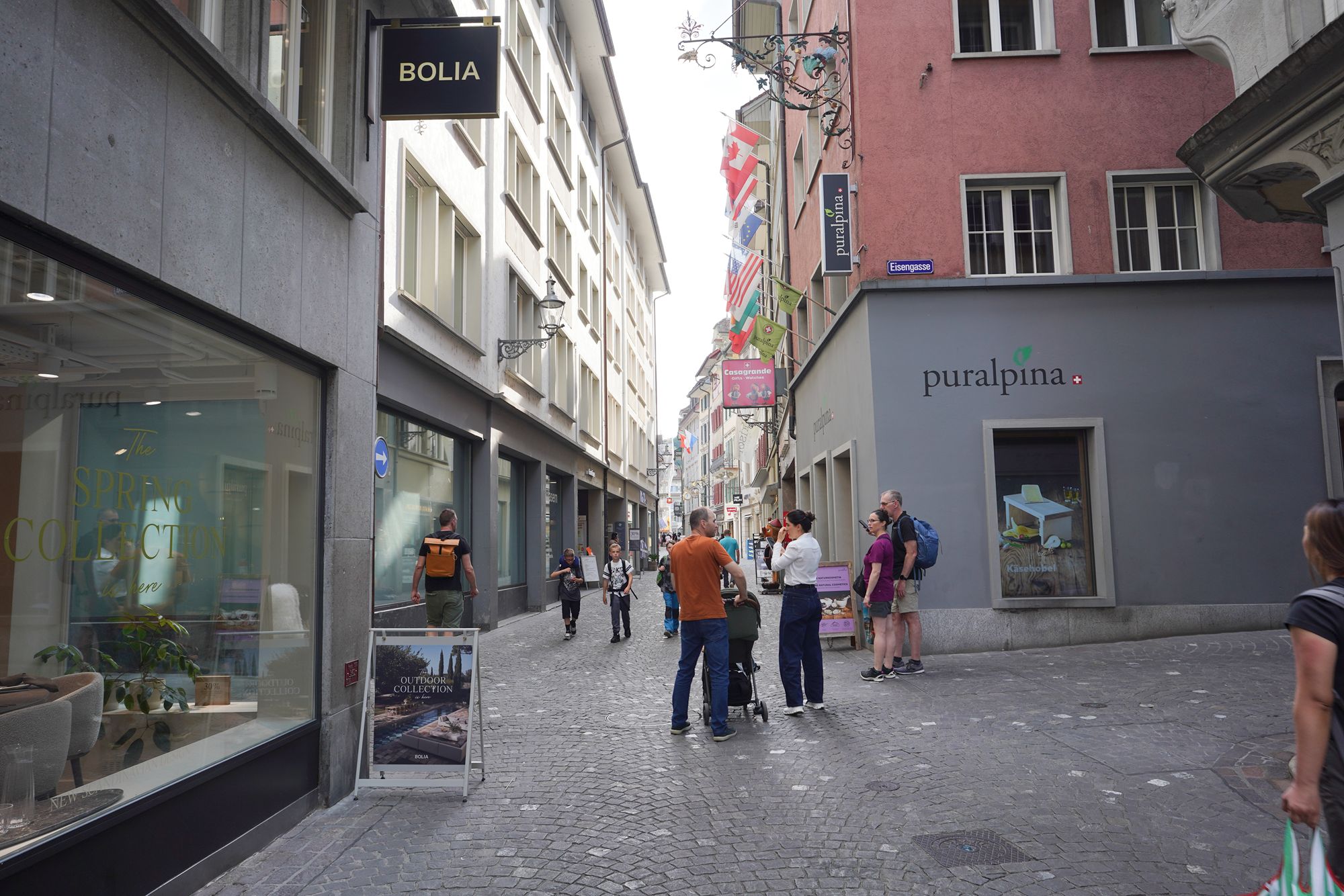 Lucerne Walk (165) Lucerne Walk (165)