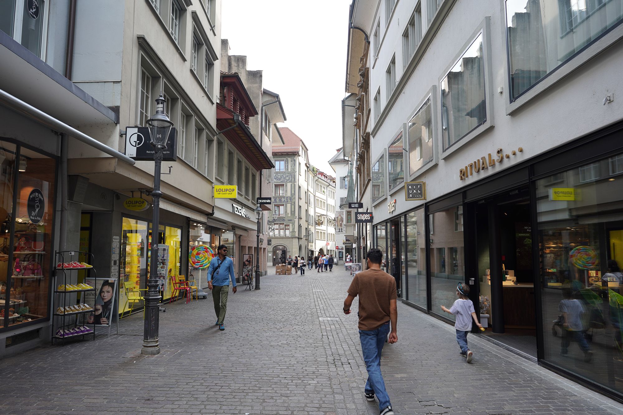 Lucerne Walk (170) Lucerne Walk (170)