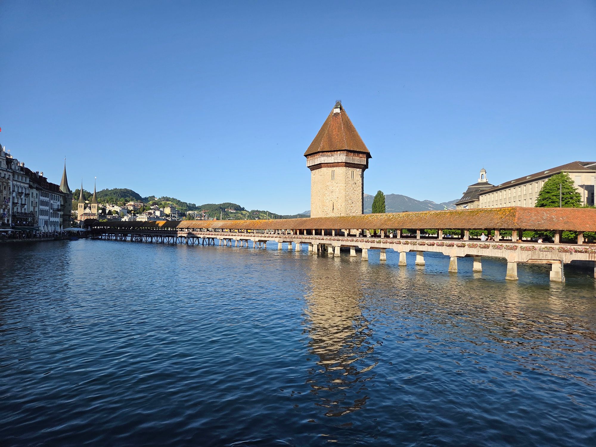 Lucerne Walk (175) Lucerne Walk (175)