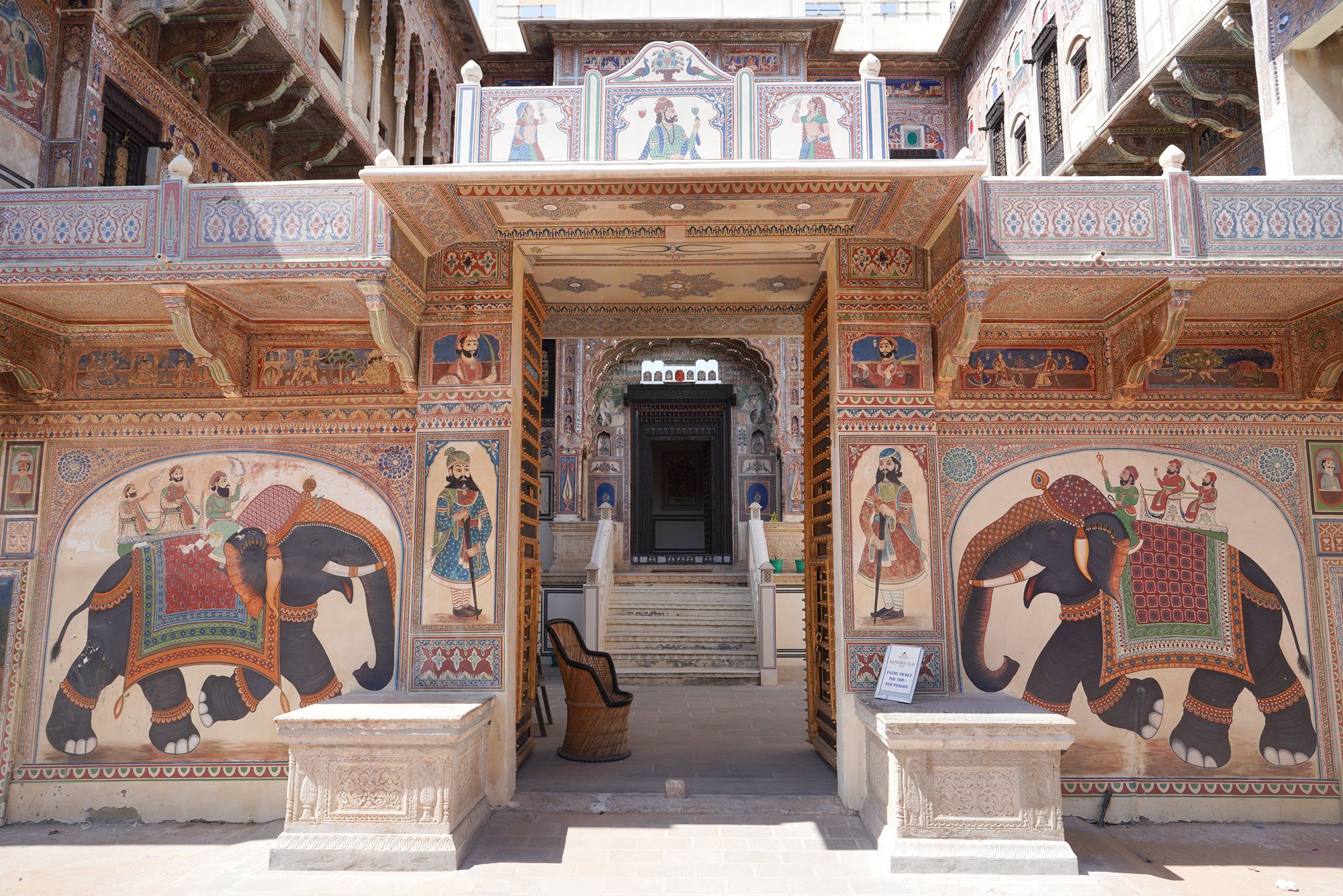 Mandawa’s old town historic haveli quarter (162) Mandawa’s old town historic haveli quarter (162)