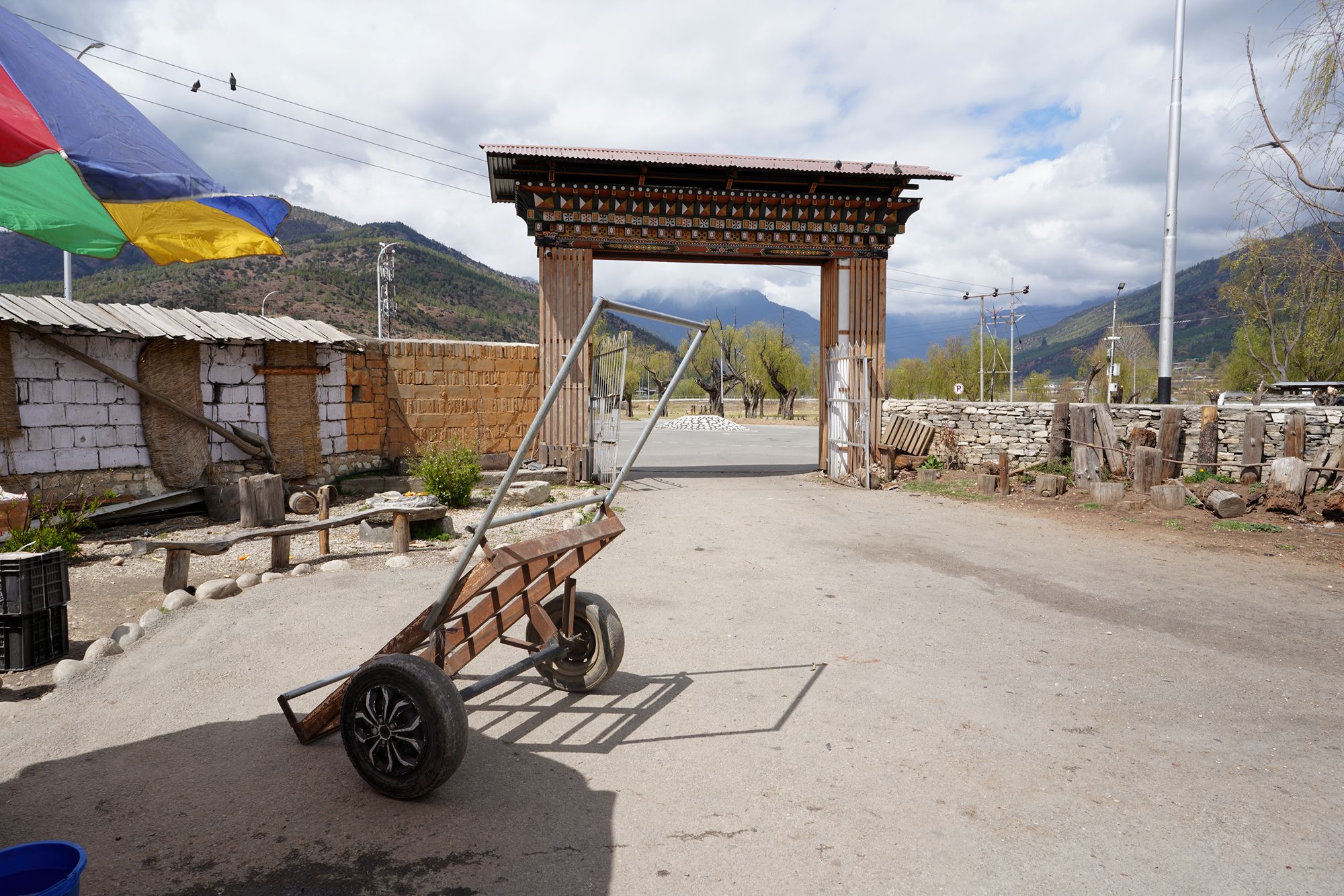 Paro City Walk (100)