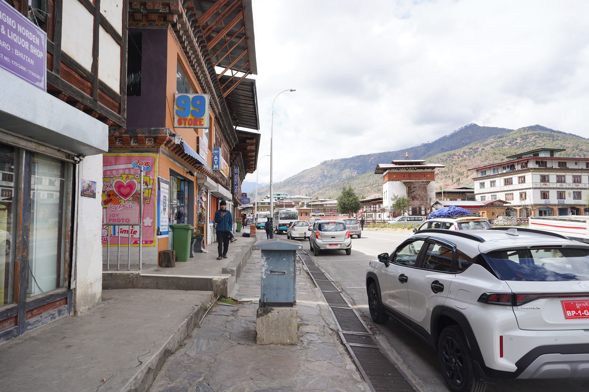 Paro City Walk (105)