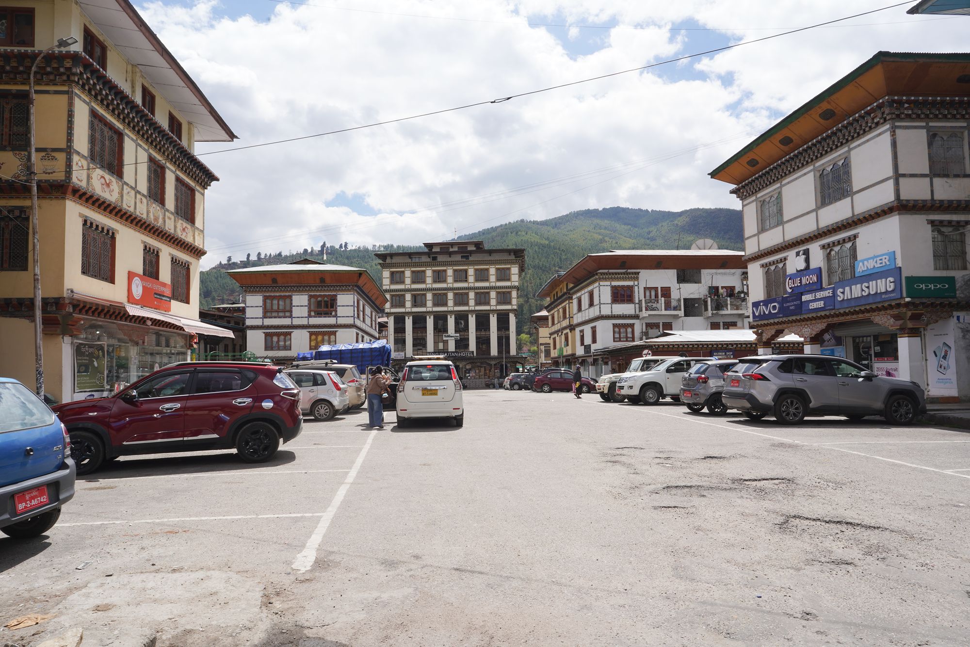 Paro City Walk (114)