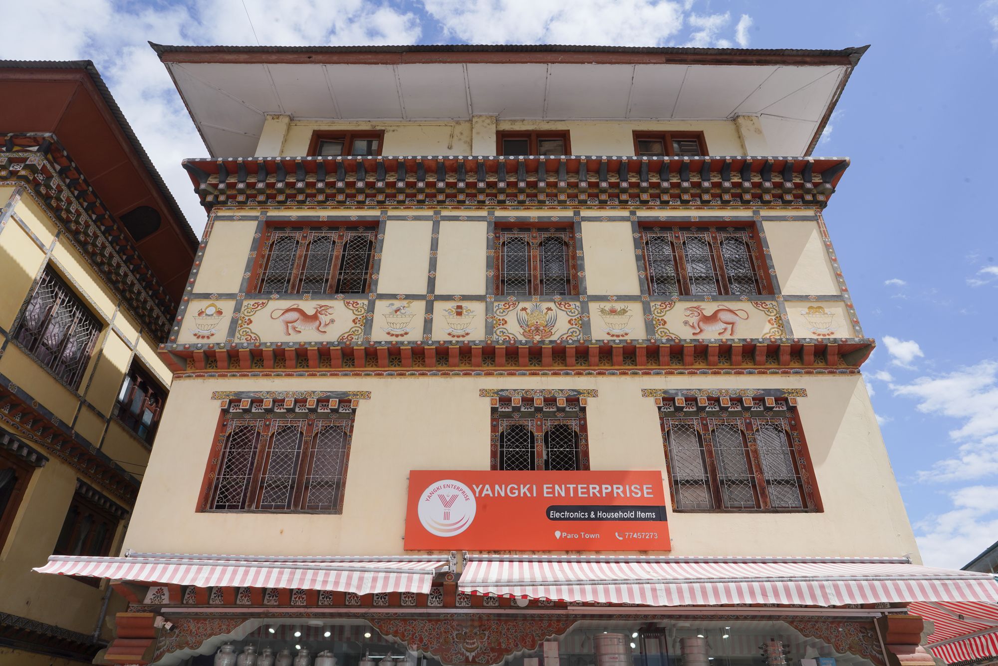 Paro City Walk (115)