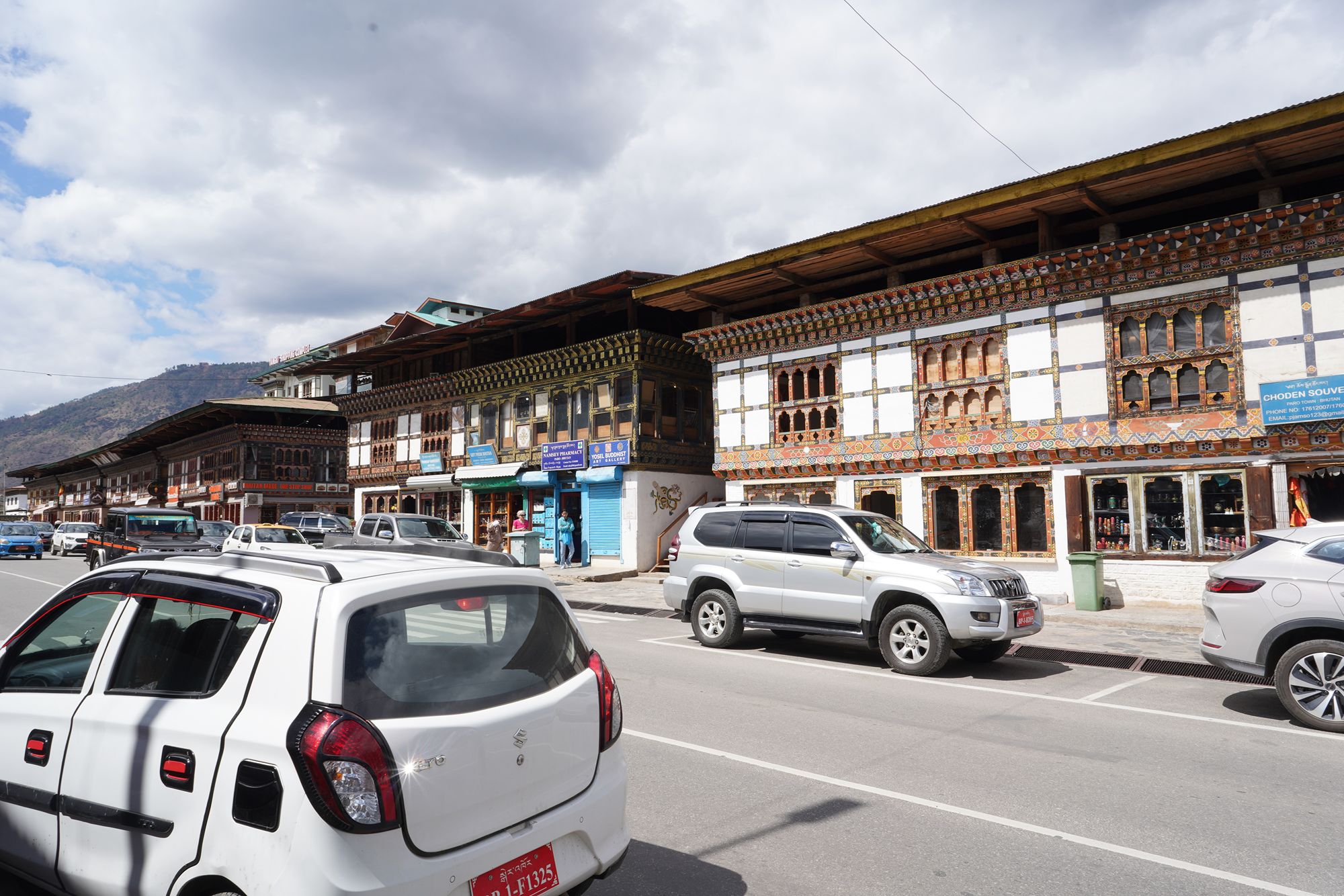 Paro City Walk (131)
