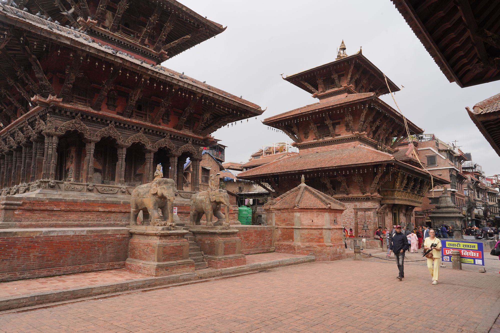 Patan Dubar Square and Market Area (104) Patan Dubar Square and Market Area (104)