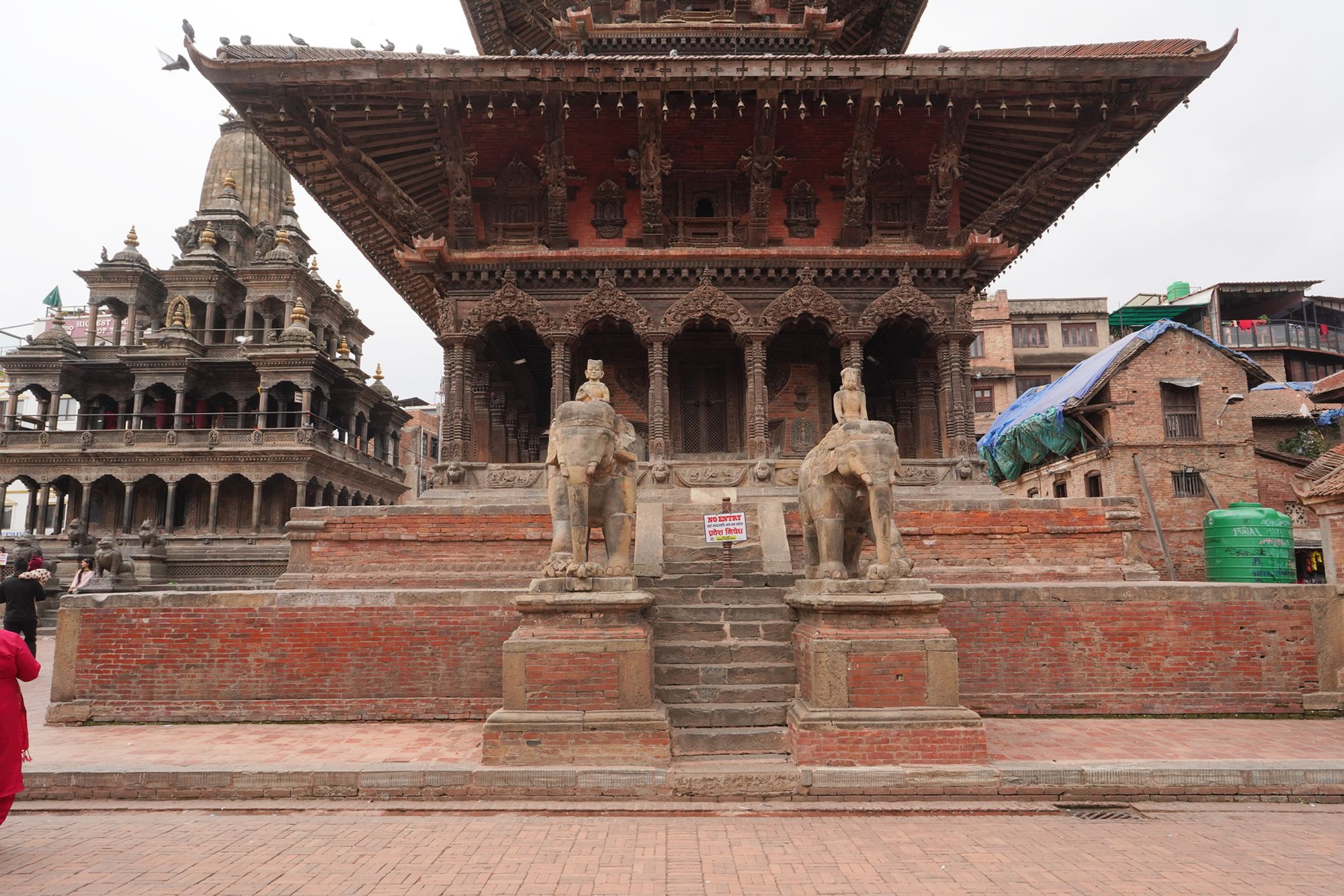 Patan Dubar Square and Market Area (113) Patan Dubar Square and Market Area (113)