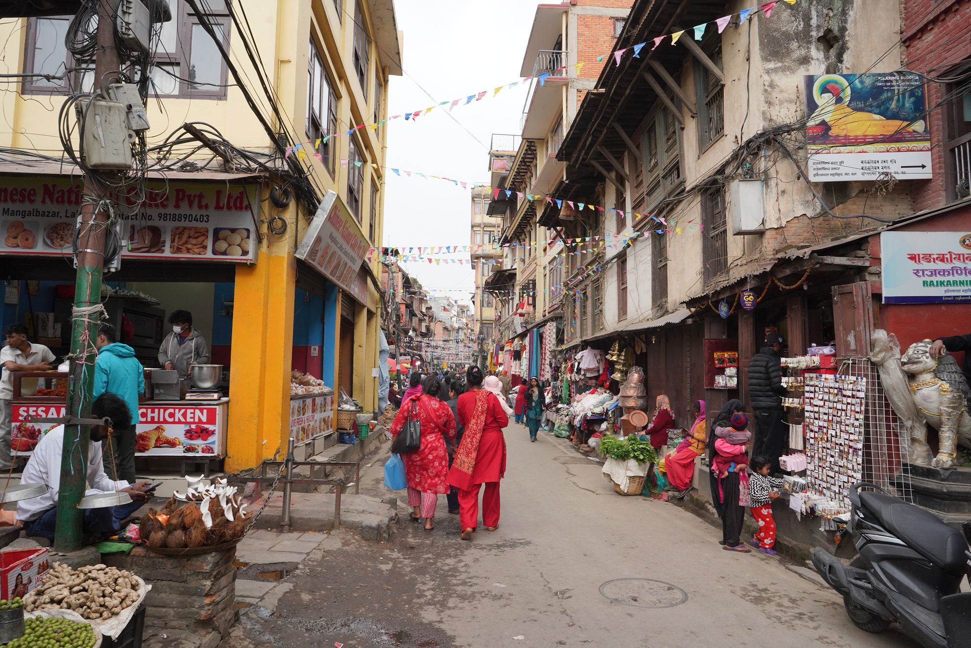 Patan Dubar Square and Market Area (129) Patan Dubar Square and Market Area (129)