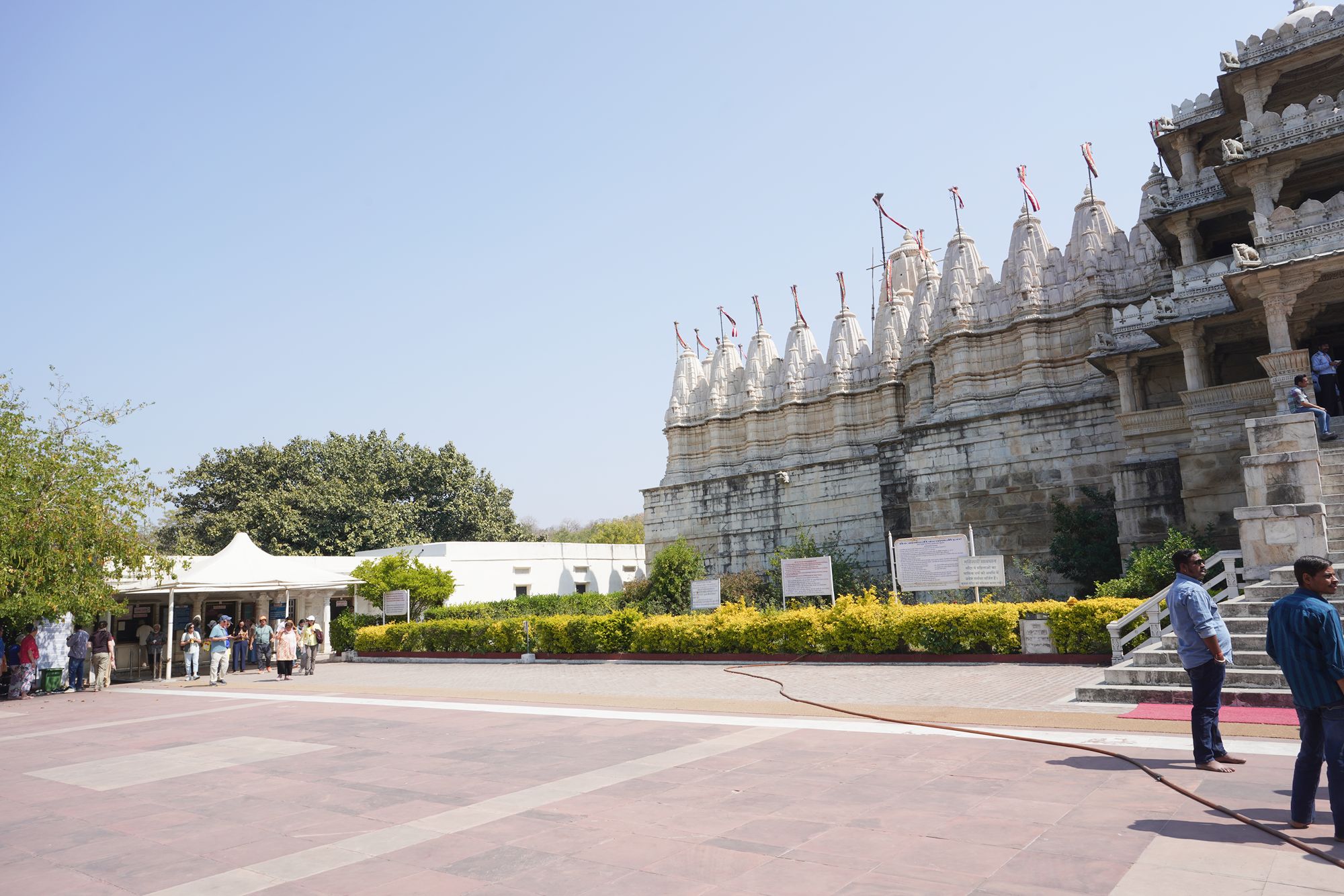 Ranakpur Shwetambar Jain Temple, Mandore Garden, City Market (11) Ranakpur Shwetambar Jain Temple, Mandore Garden, City Market (11)