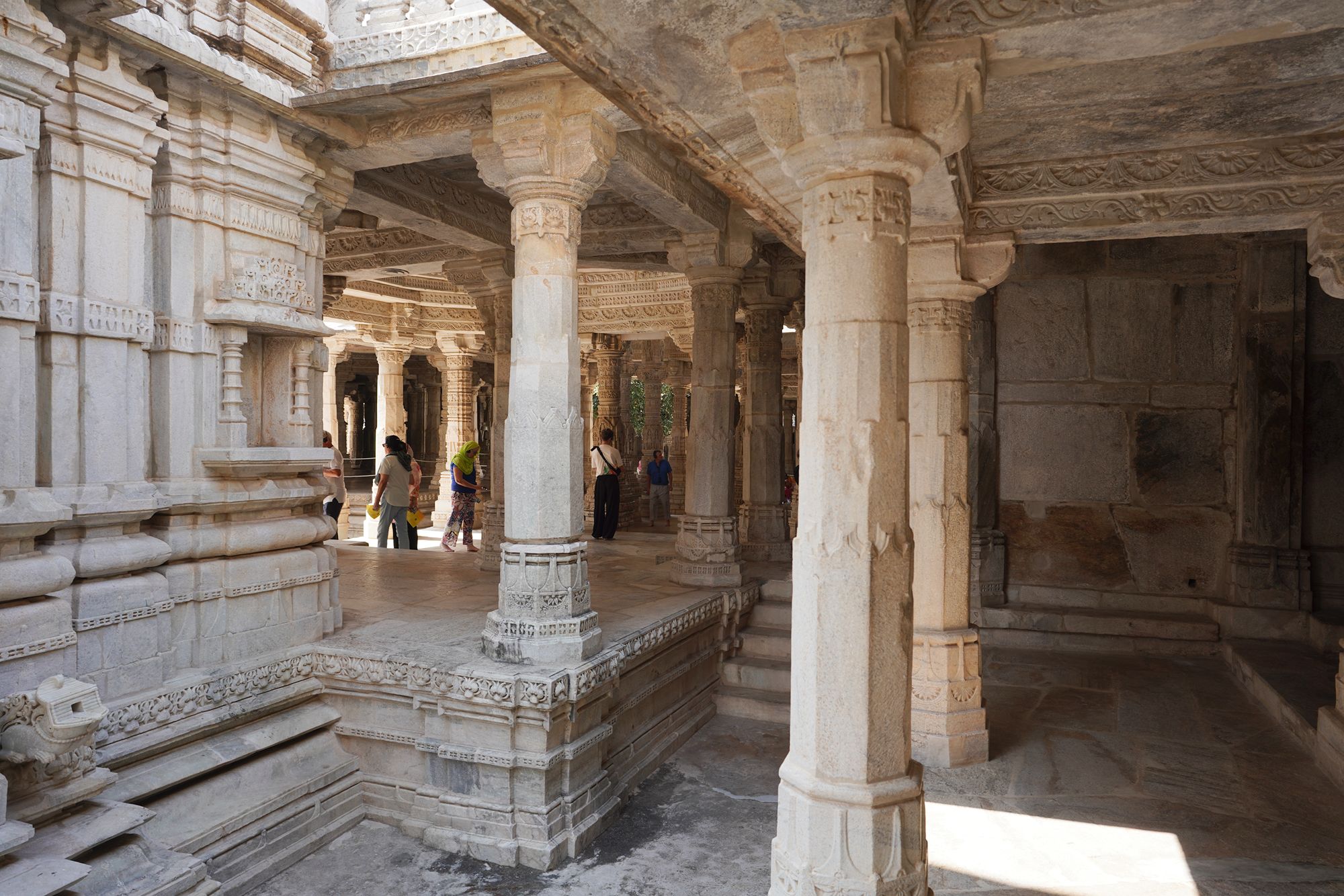 Ranakpur Shwetambar Jain Temple, Mandore Garden, City Market (47) Ranakpur Shwetambar Jain Temple, Mandore Garden, City Market (47)