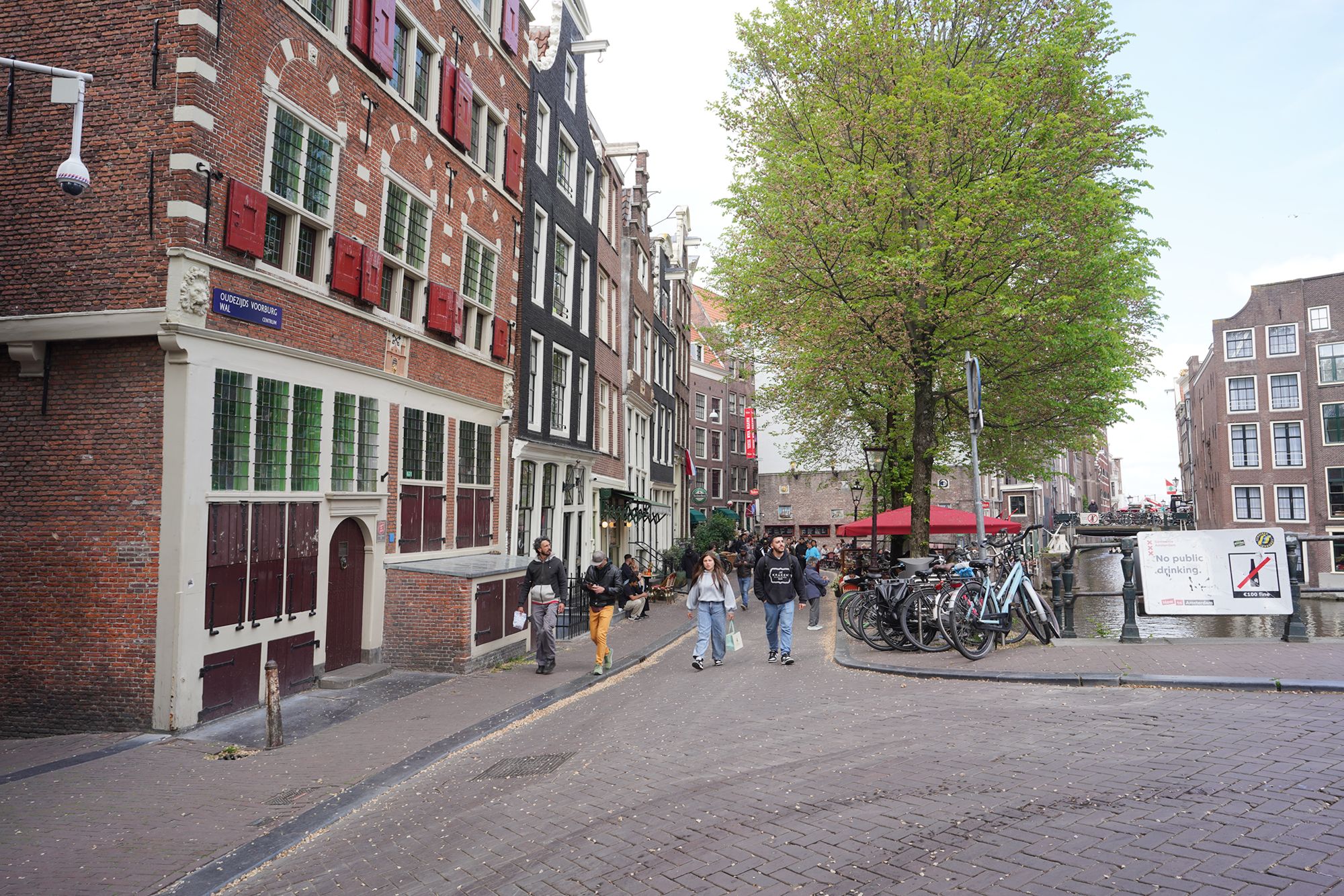 Red Light District Walk (119) Red Light District Walk (119)