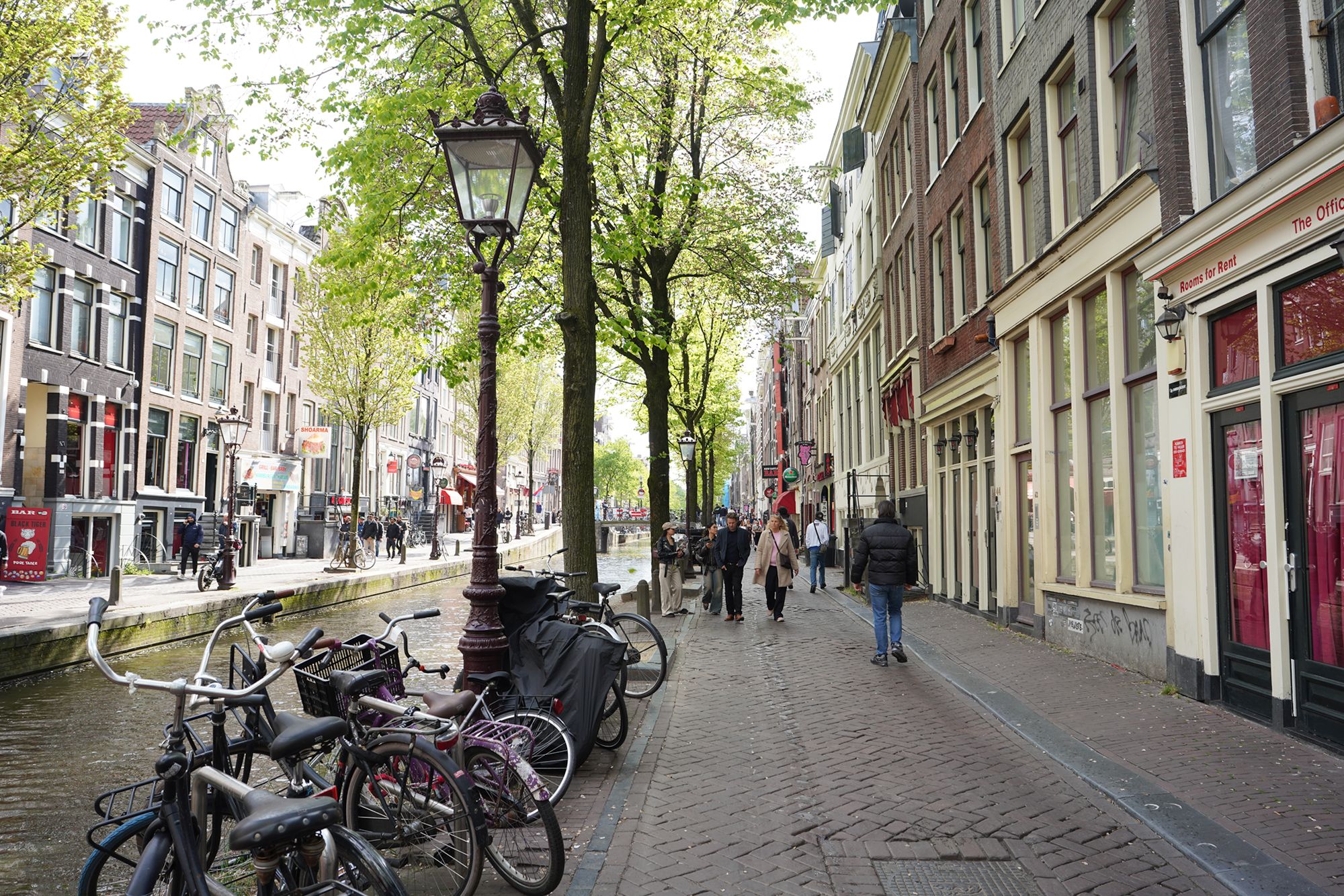 Red Light District Walk (137) Red Light District Walk (137)