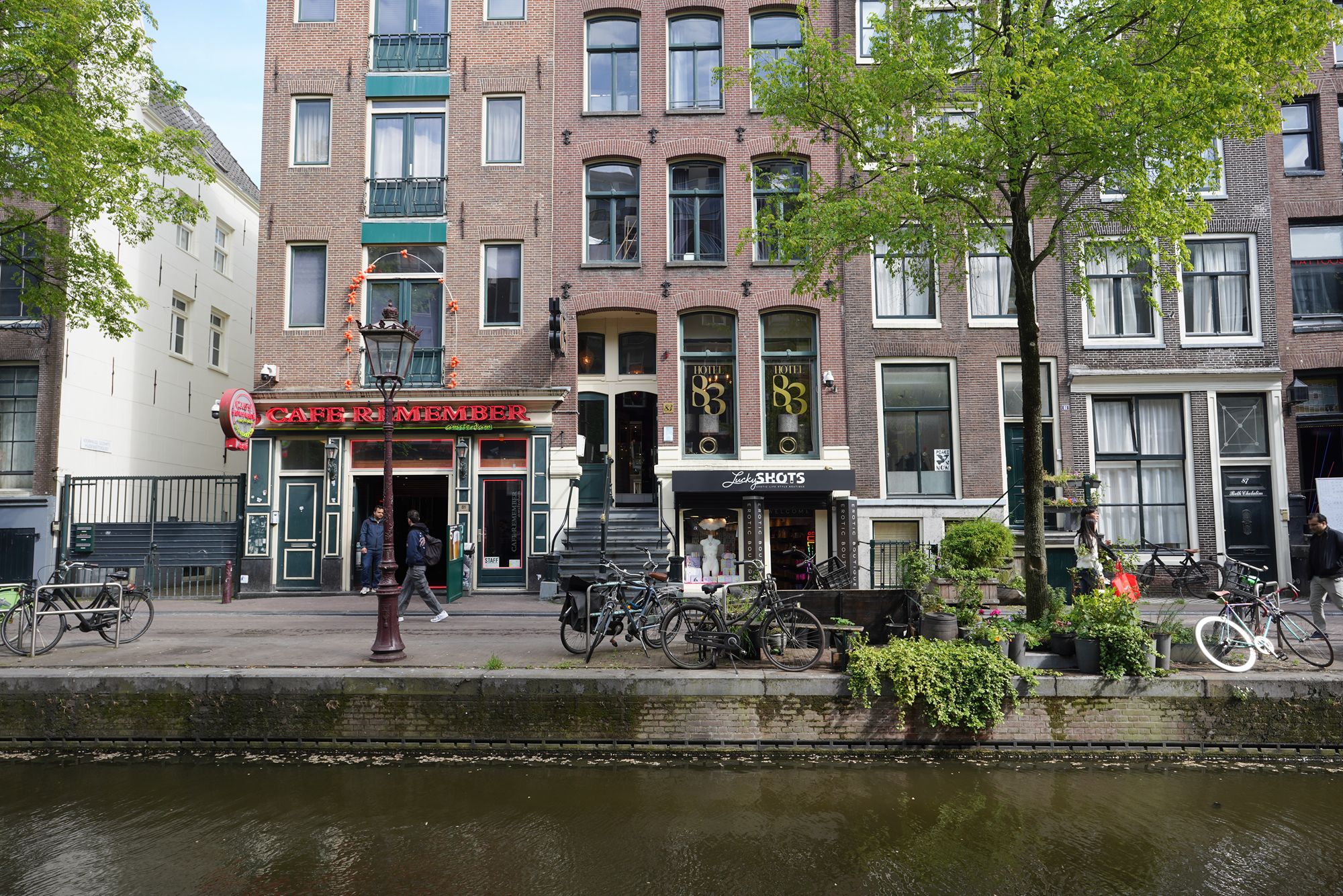 Red Light District Walk (145) Red Light District Walk (145)