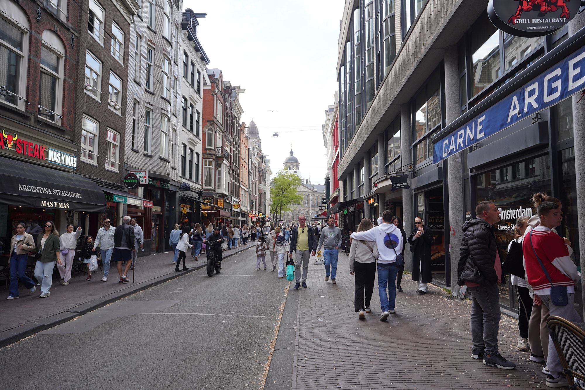 Red Light District Walk (159) Red Light District Walk (159)