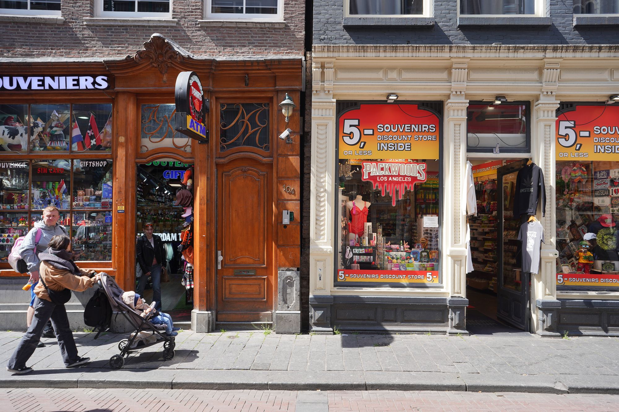 Red Light District Walk (17) Red Light District Walk (17)