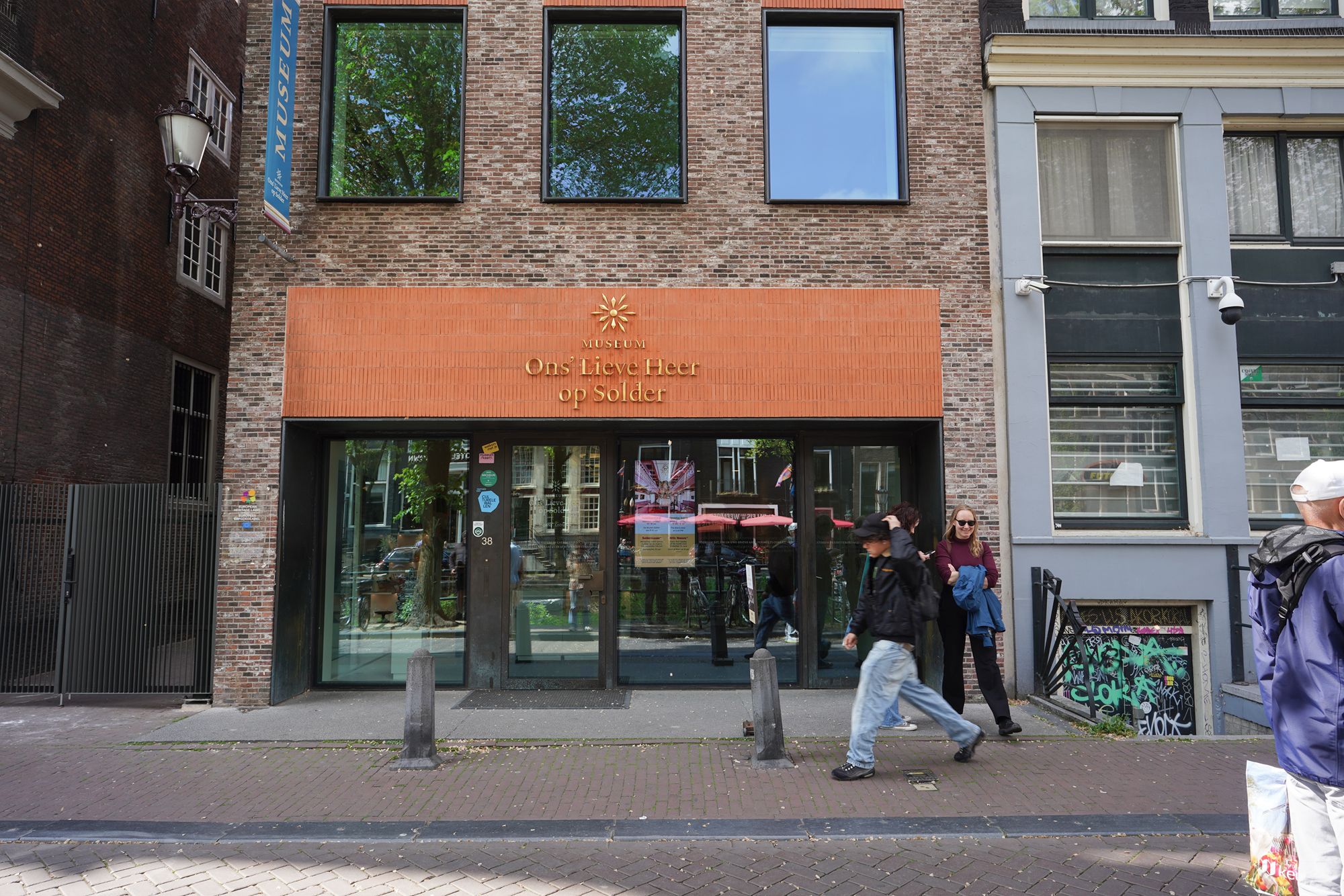 Red Light District Walk (78) Red Light District Walk (78)