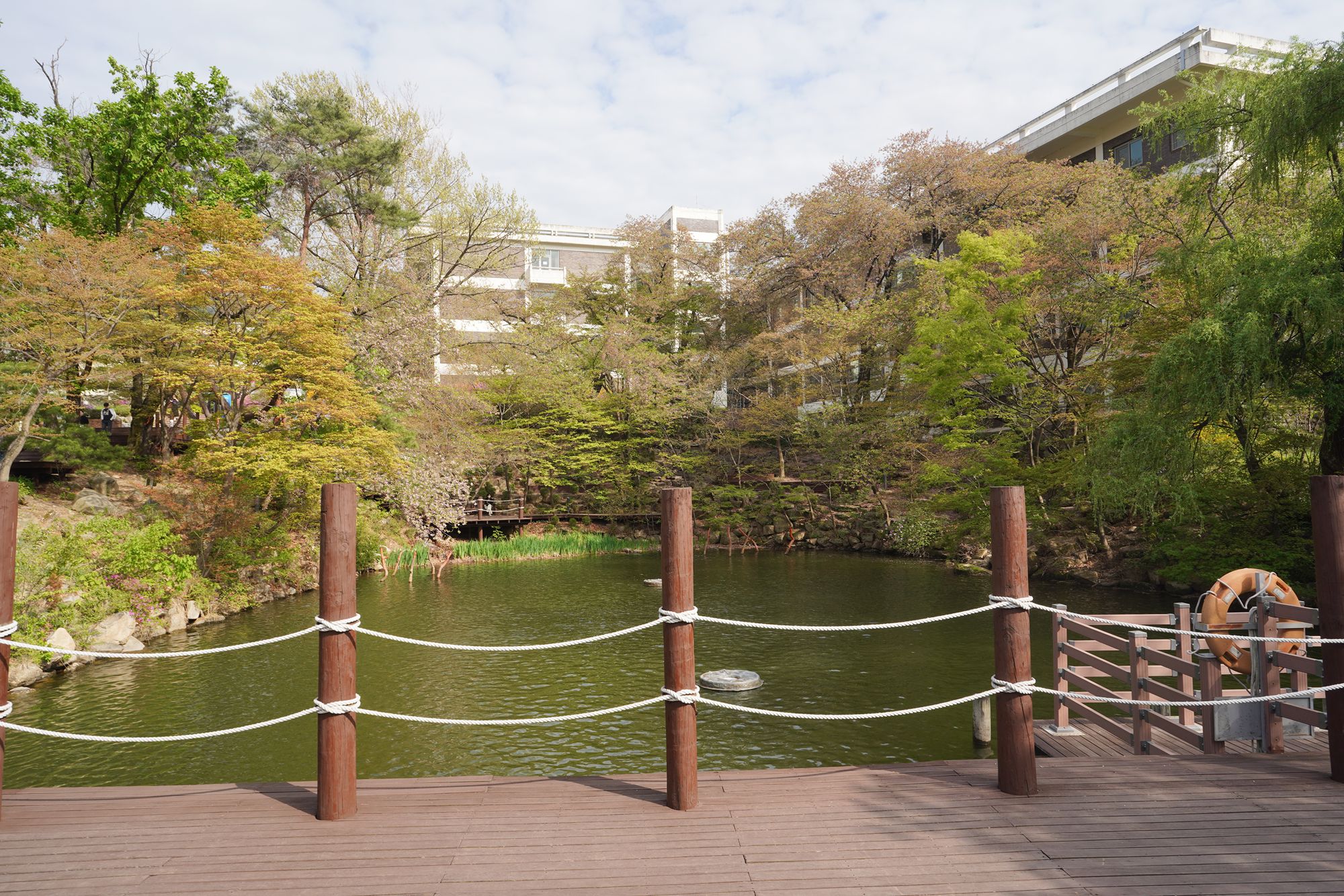 Seoul National University (30) Seoul National University (30)