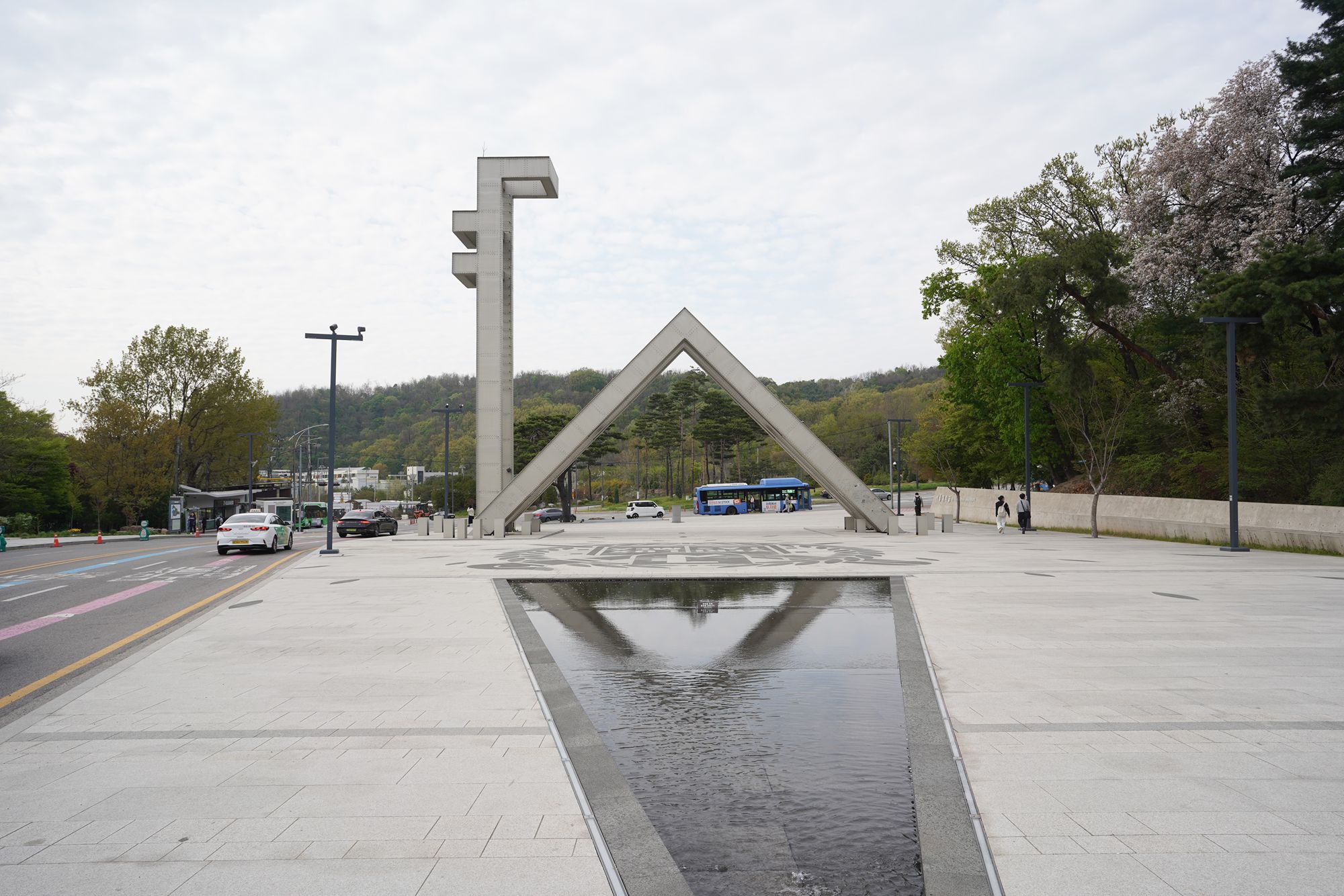 Seoul National University (65) Seoul National University (65)