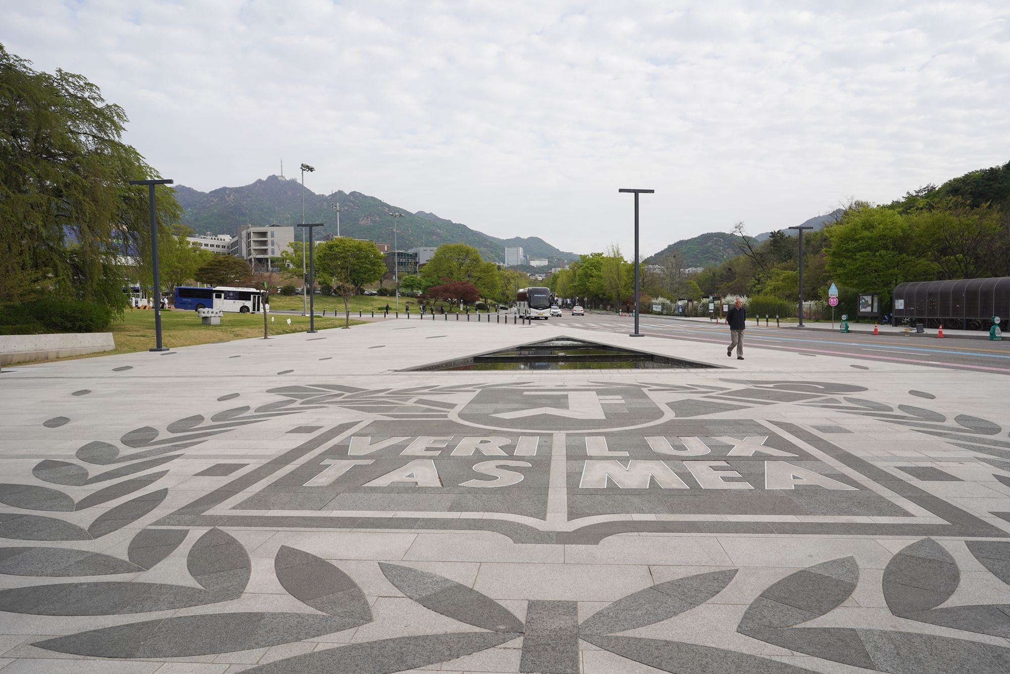 Seoul National University (66) Seoul National University (66)