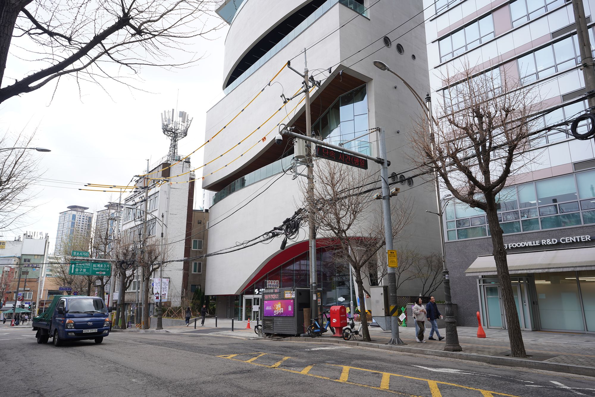 Seoul Uljiro Walk (27) Seoul Uljiro Walk (27)