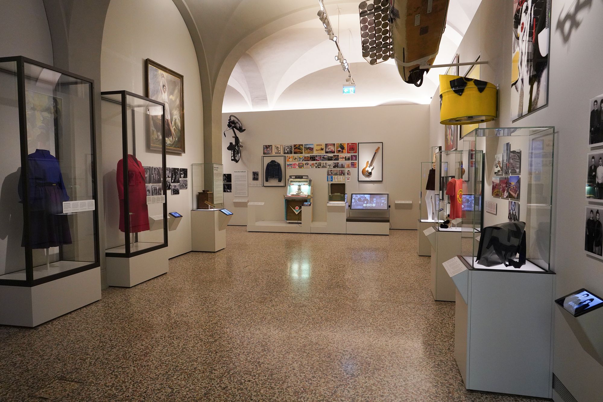 Swiss National Museum – History (152) Swiss National Museum – History (152)