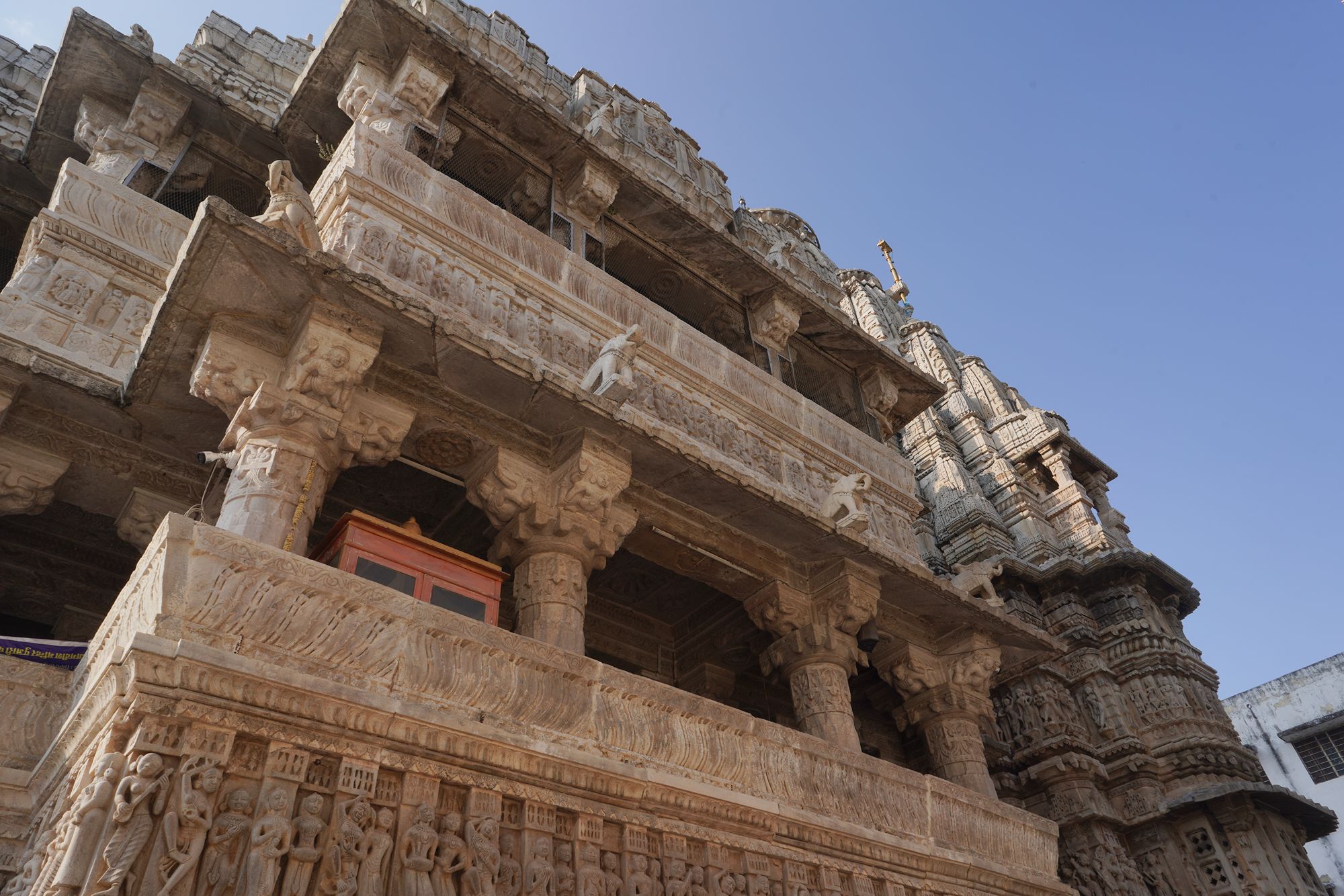 Udaipur City Walk and Jagdish Temple (16)