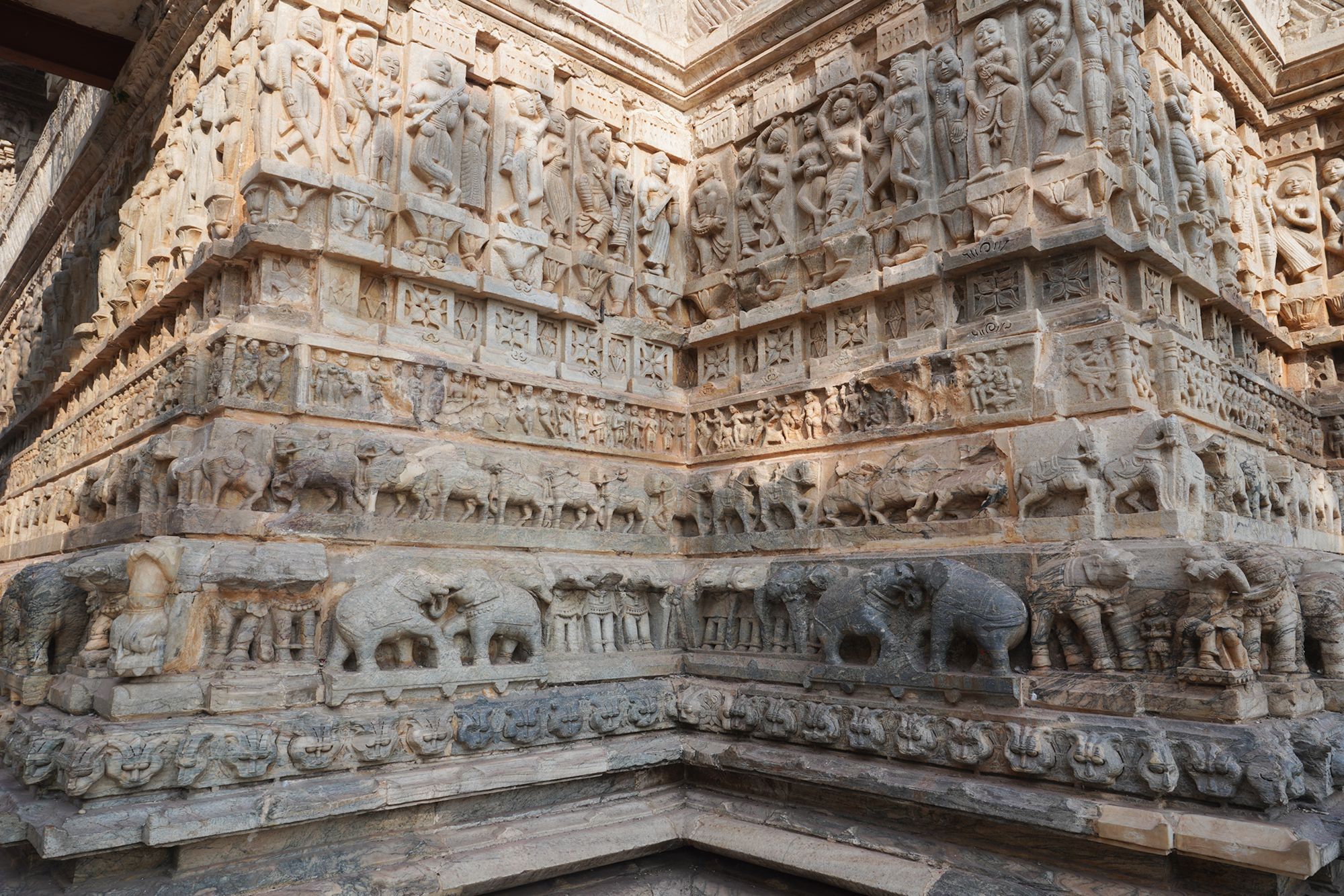 Udaipur City Walk and Jagdish Temple (21)