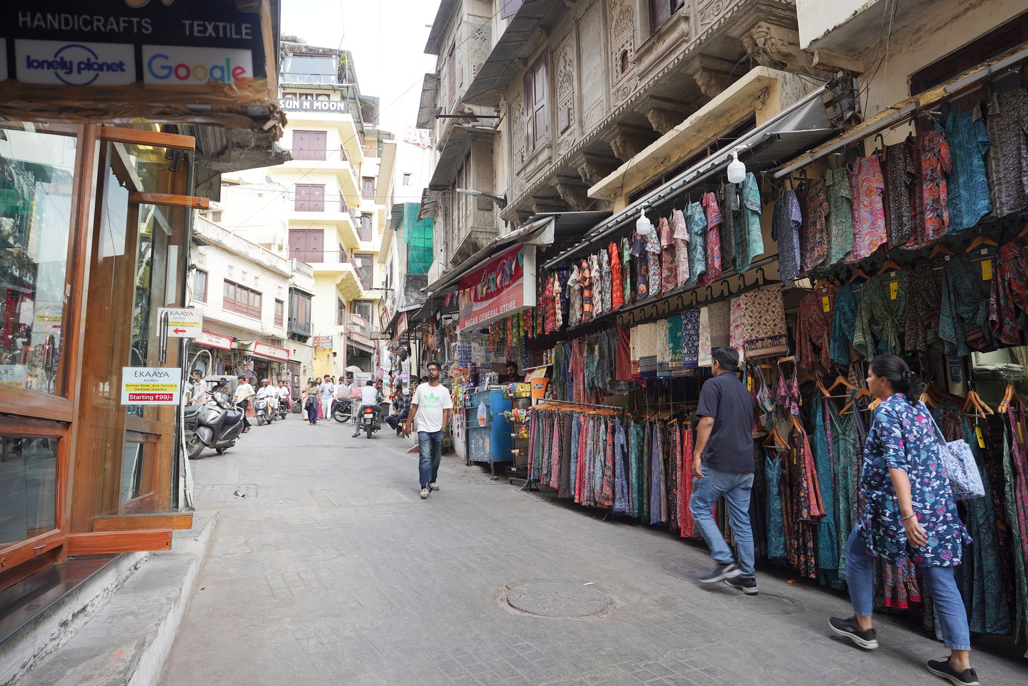 Udaipur City Walk and Jagdish Temple (71)