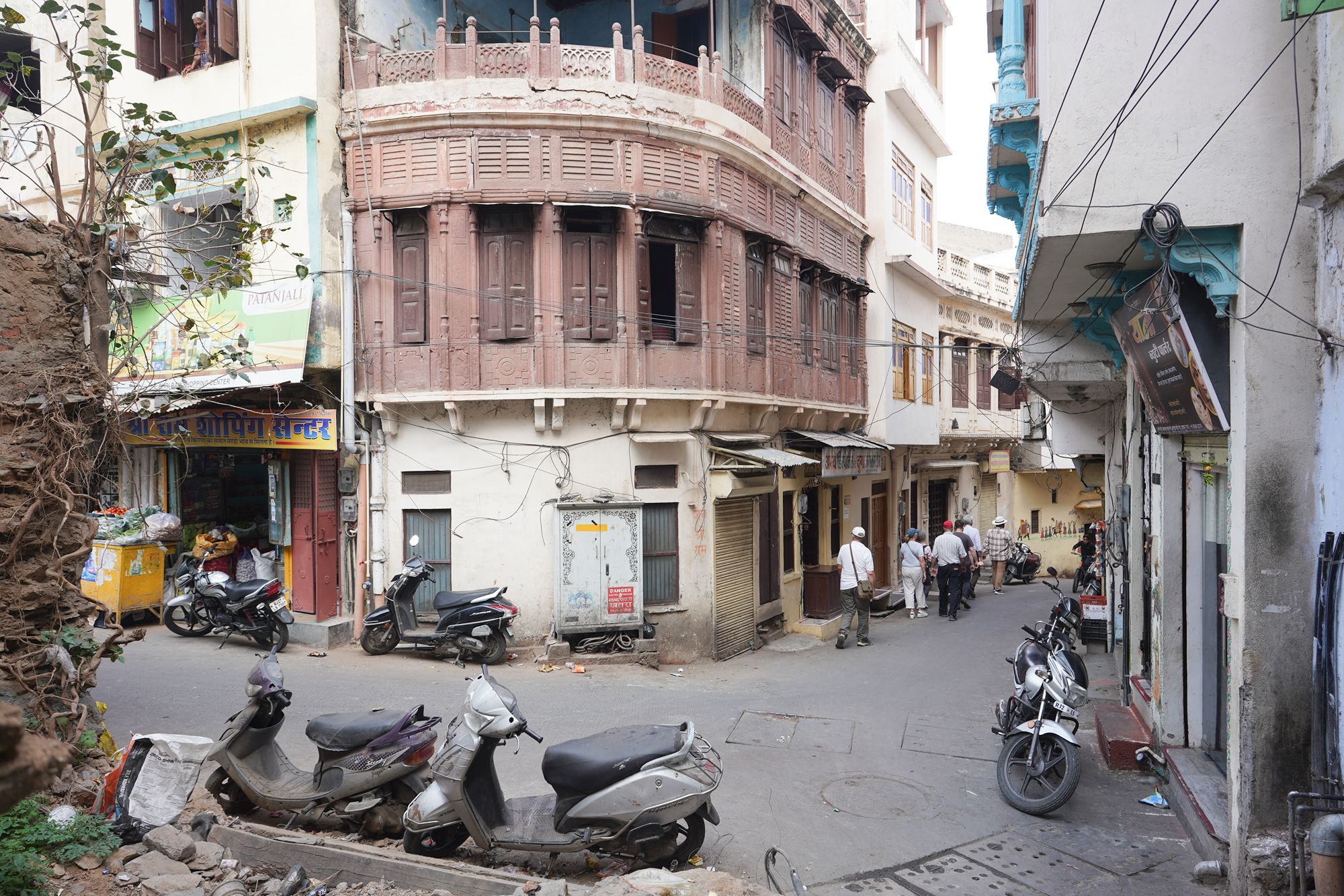 Udaipur City Walk and Jagdish Temple (76)